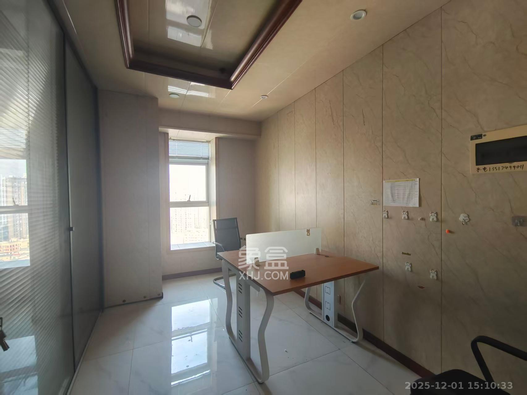 高信向日葵   160.0㎡      9000.0元/月室内图