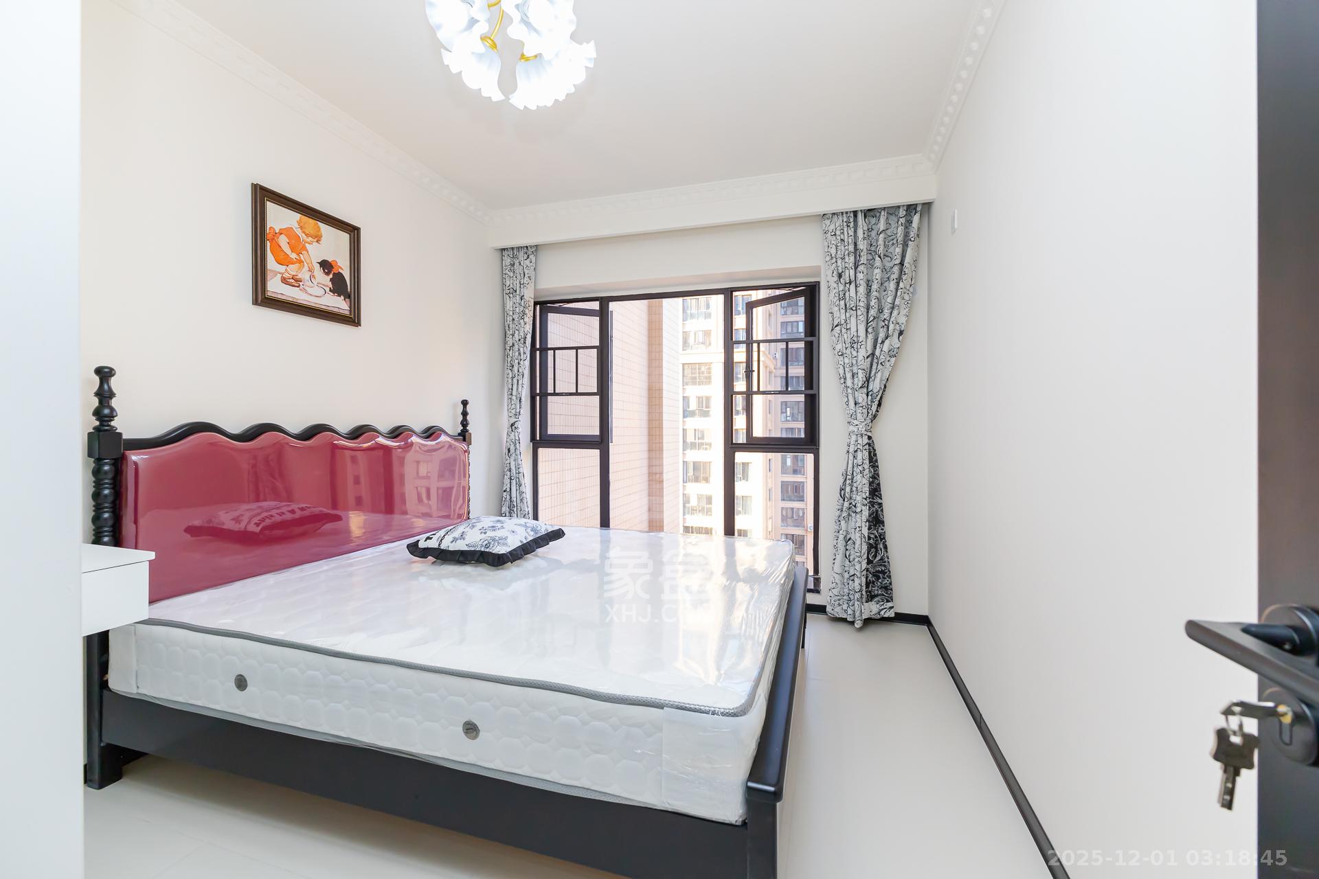 润和又一城  4室2厅2卫    106.8万卧室