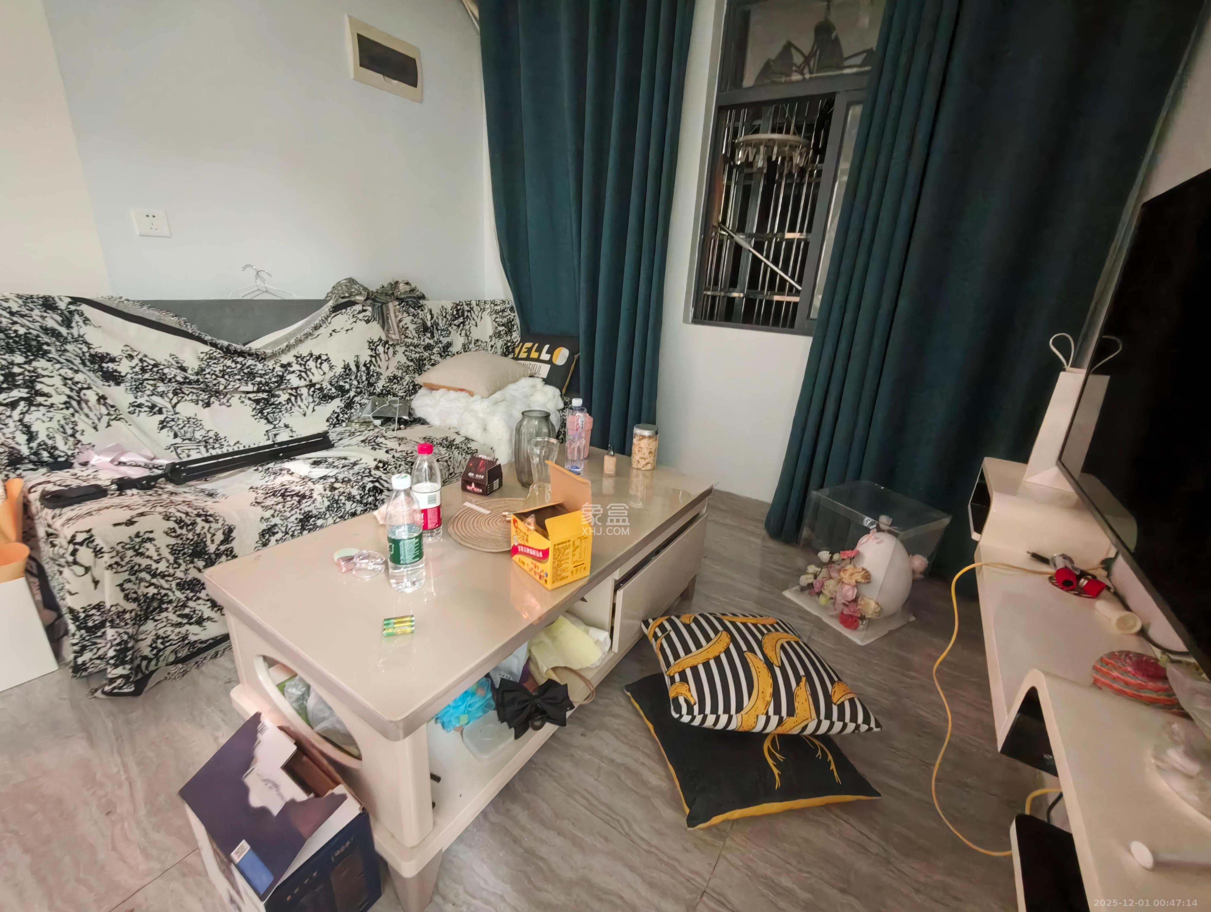 西子湖畔沃府  2室1厅1卫    2100.0元/月