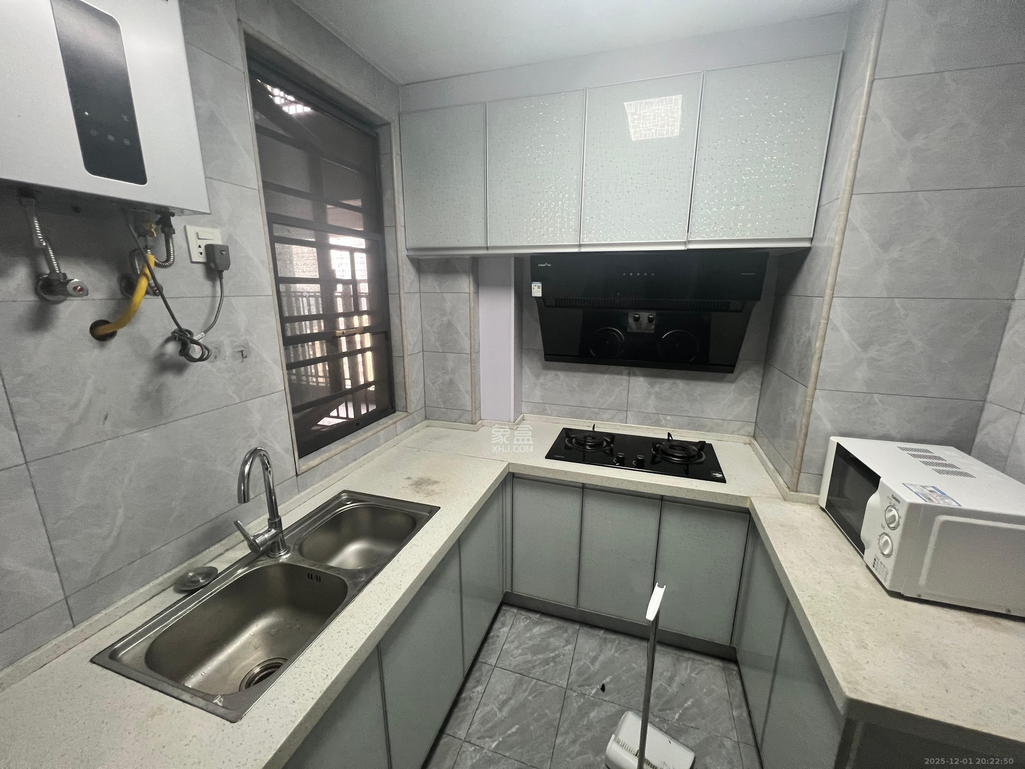 南山梅溪一方 3室2厅2卫 3000.0元/月 南山梅溪一方 3室2厅2卫 3000.0元/月室内图