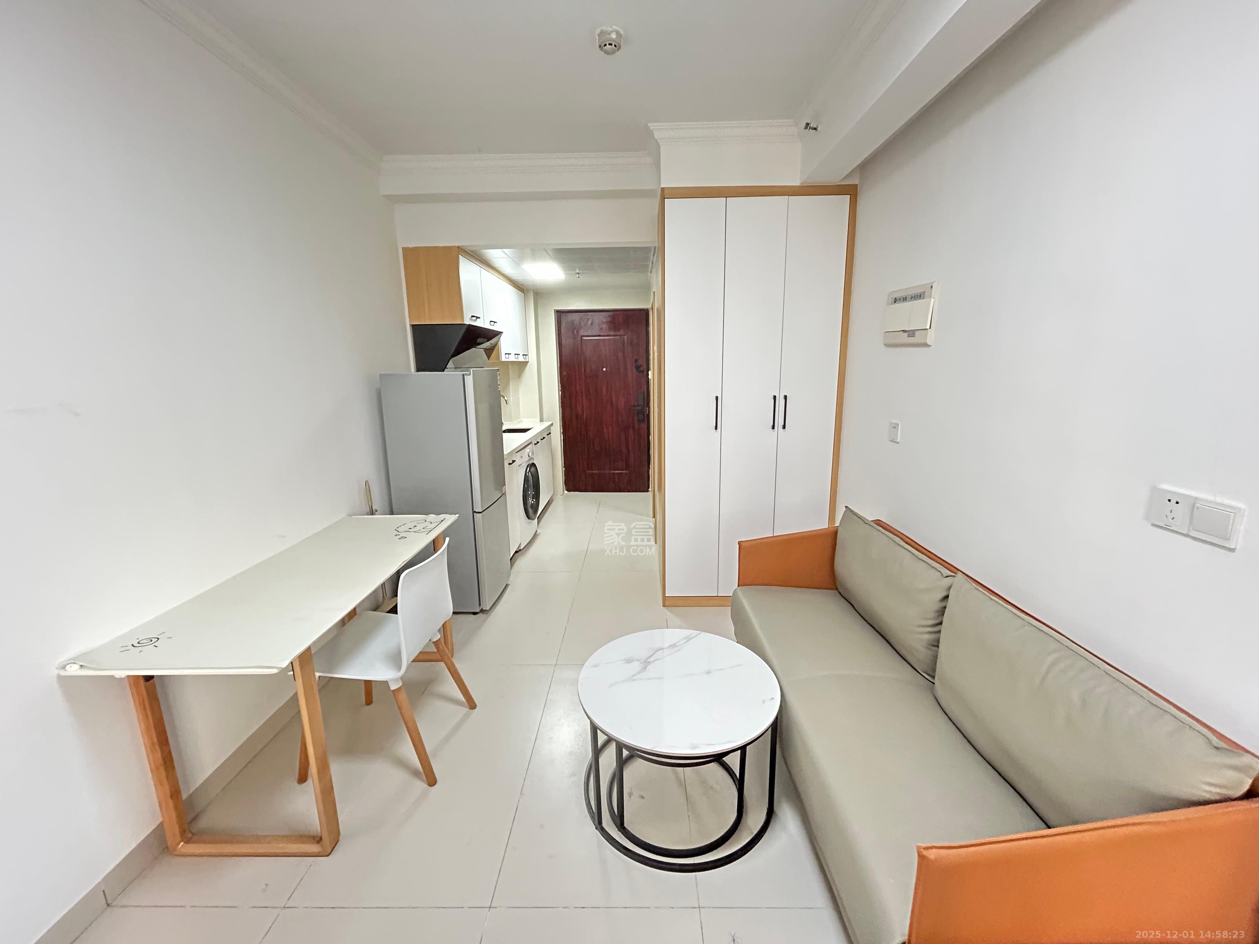 保利海德公园  1室0厅0卫    1700.0元/月