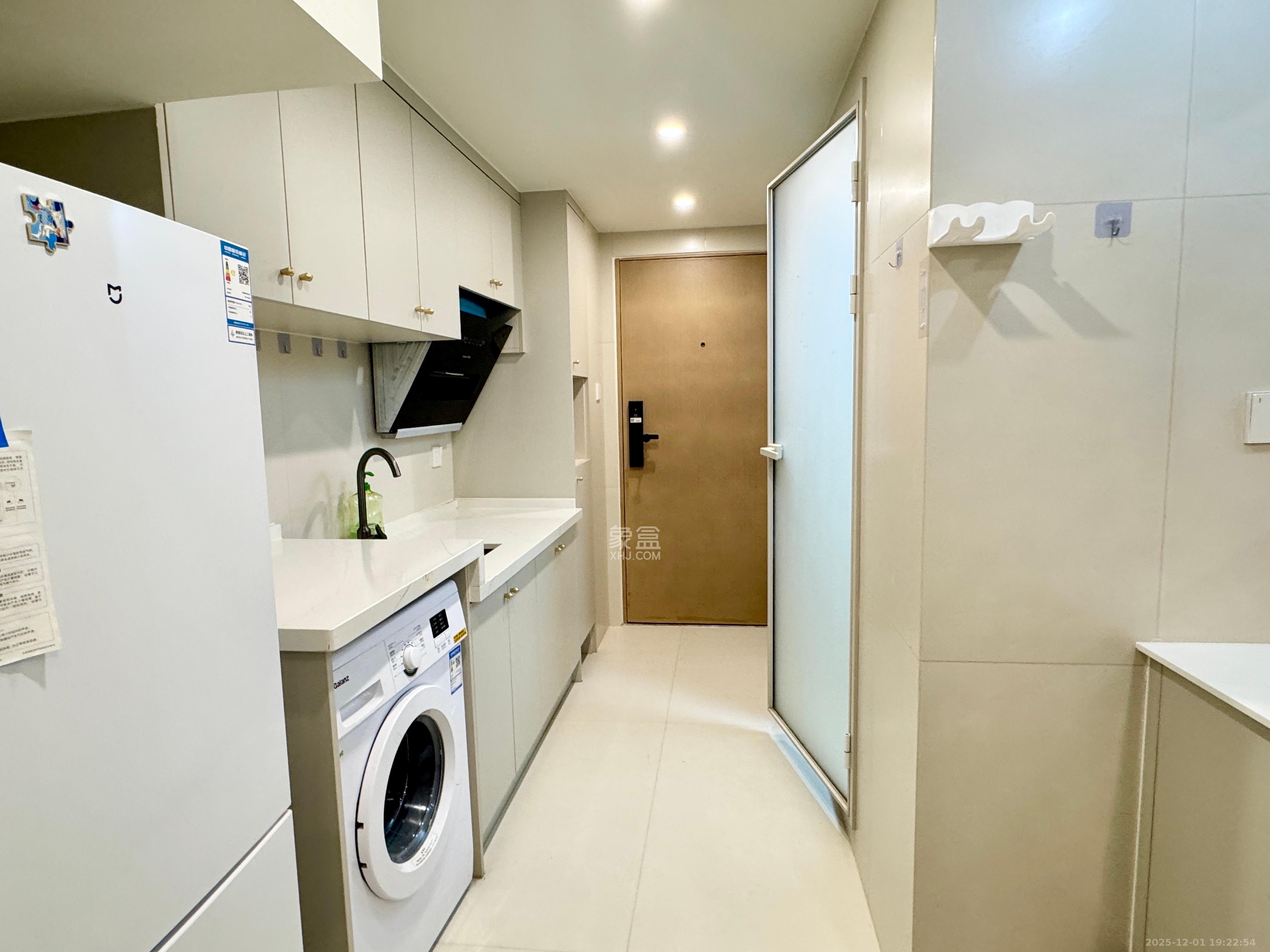 珠江花城好世界  1室1厅1卫    2100.0元/月室内图