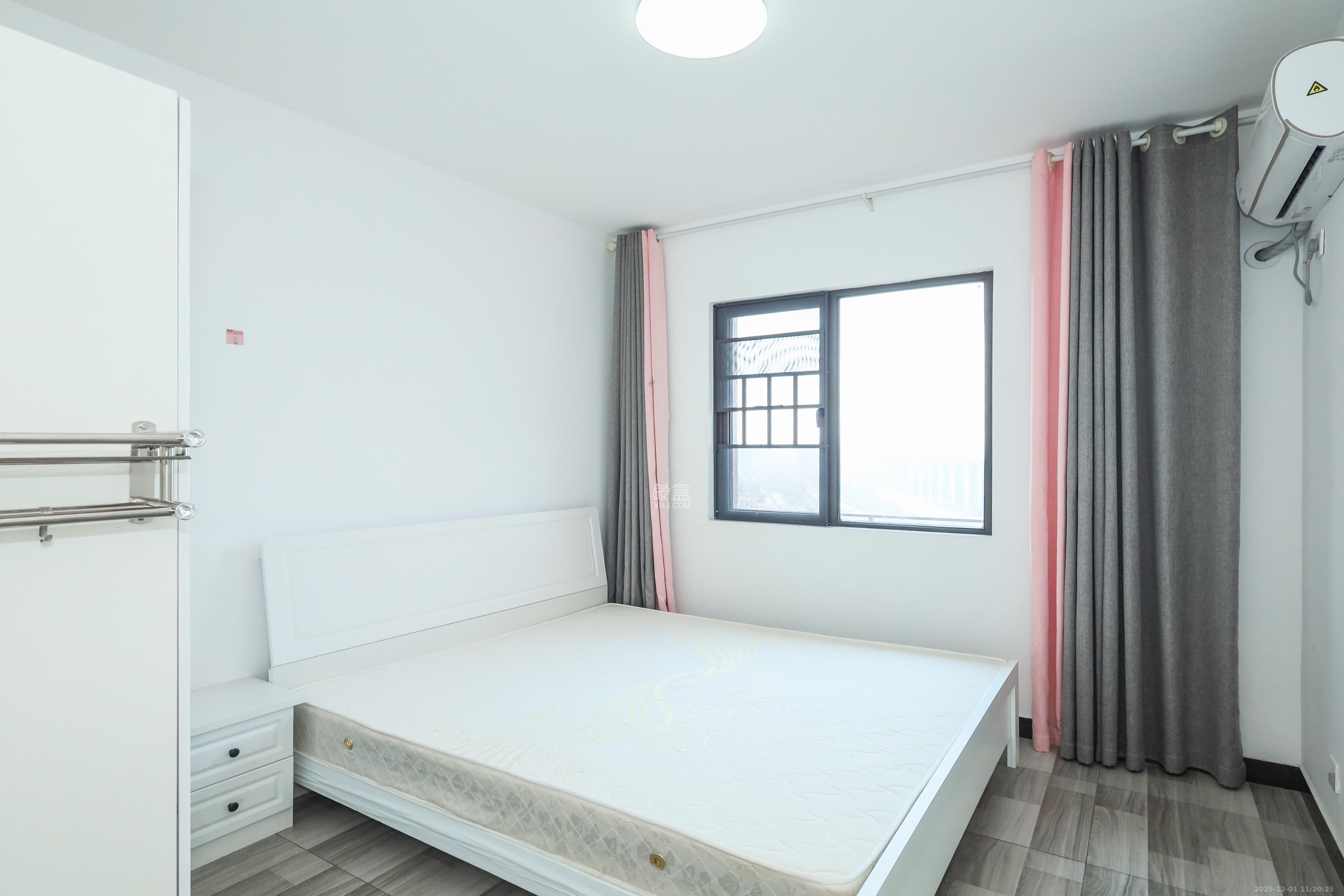 中冶中央公园 2室2厅1卫 2300.0元/月 中冶中央公园 2室2厅1卫 2300.0元/月室内图