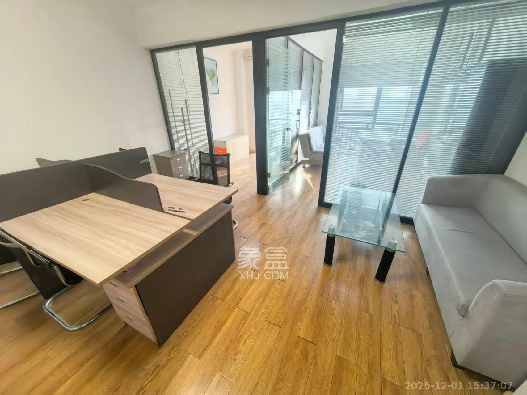 喜地时代广场（中环大厦）   54.76㎡      2100.0元/月室内图