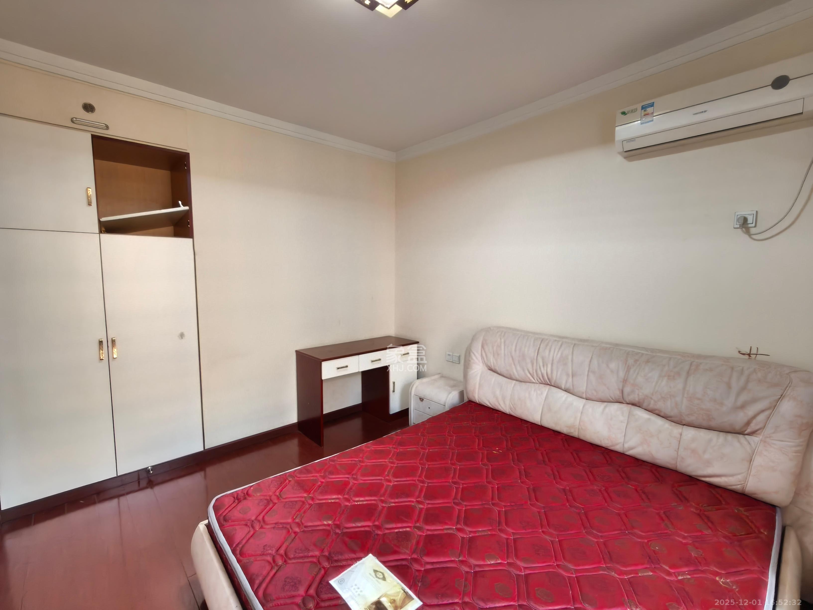 奥林匹克花园  3室2厅1卫    2600.0元/月室内图