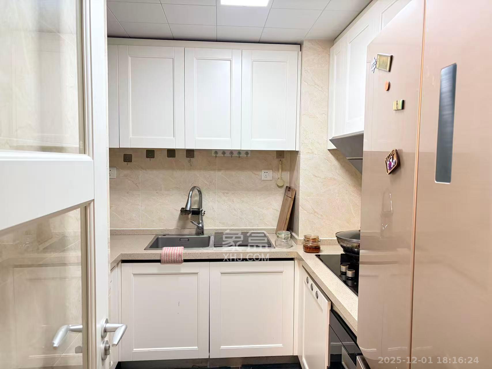 万科魅力之城观澜里 2室2厅1卫 2500.0元/月 万科魅力之城观澜里 2室2厅1卫 2500.0元/月室内图