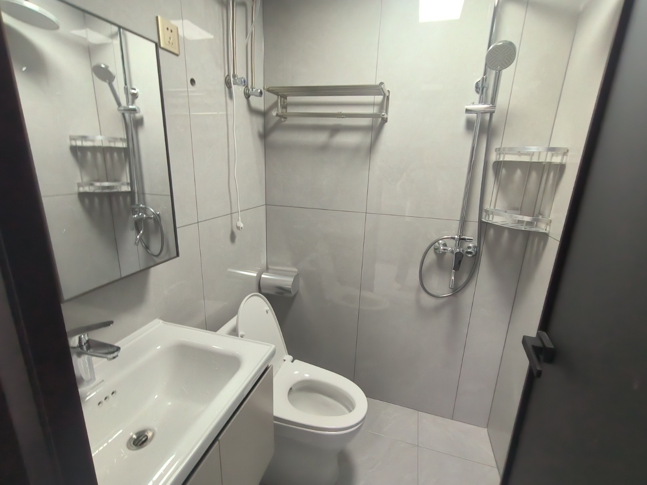 鄱阳汇金中心  1室0厅0卫    1500.0元/月户型图