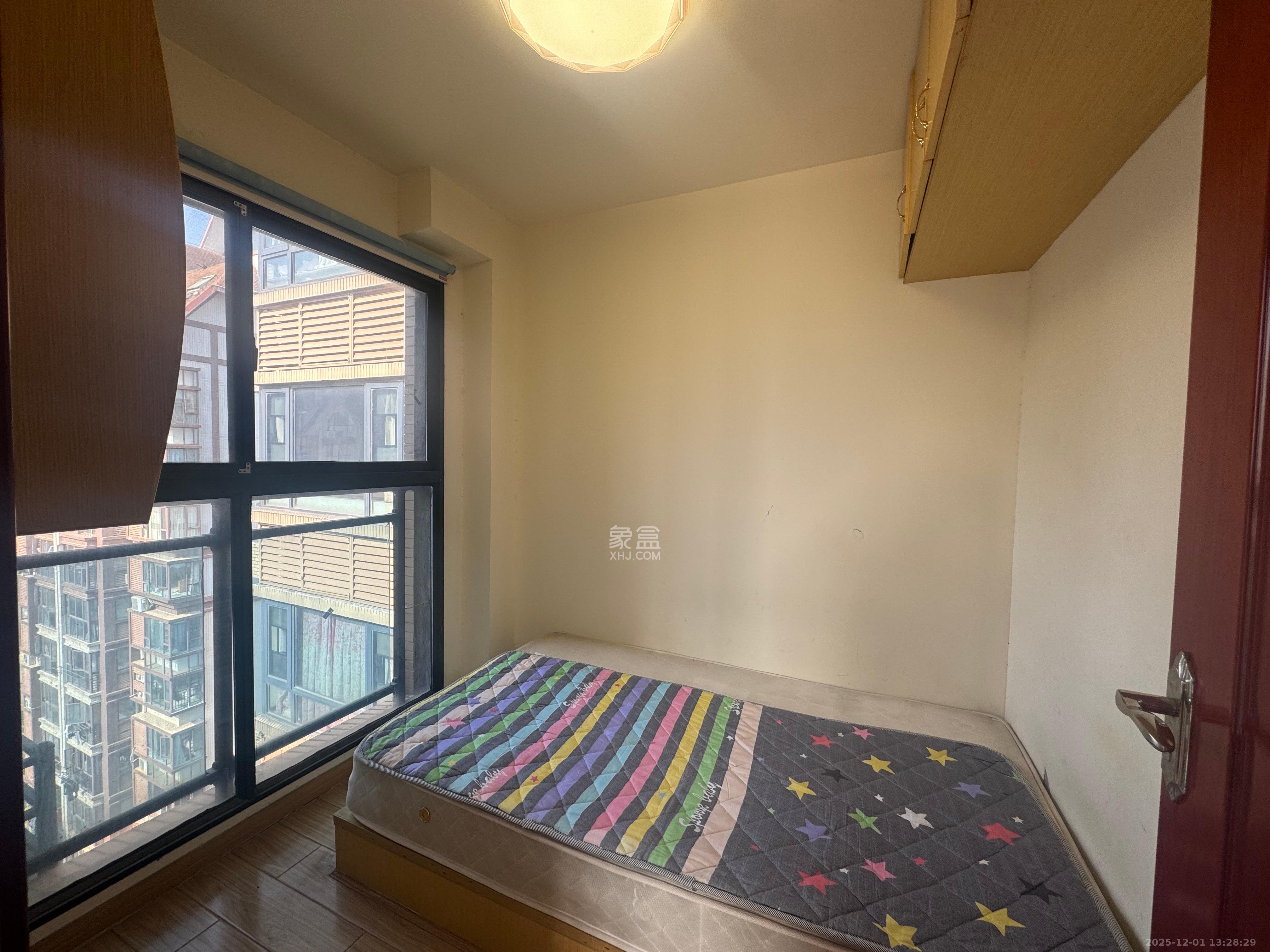 阿普阿布 3室2厅1卫 2600.0元/月 阿普阿布 3室2厅1卫 2600.0元/月室内图