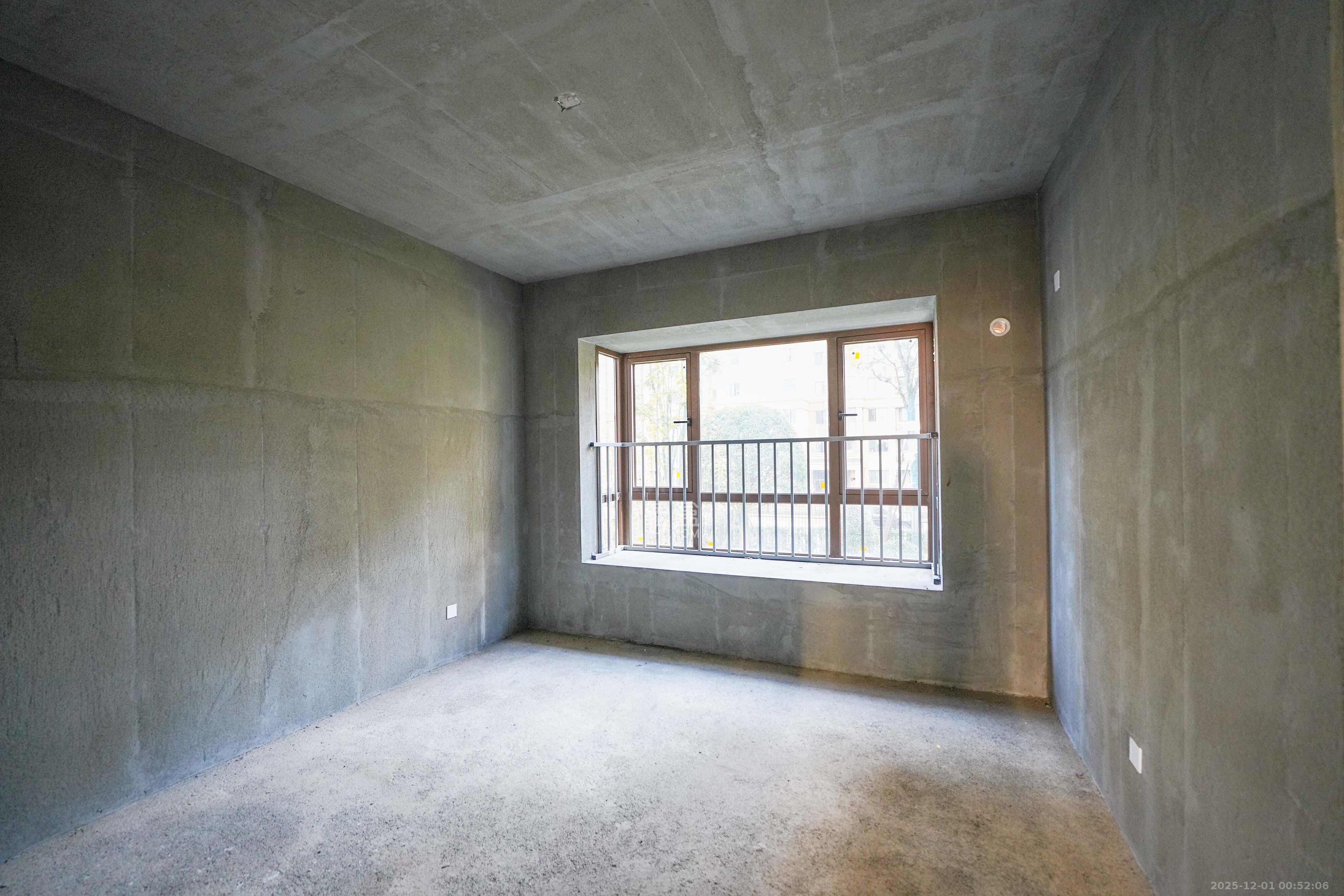 丽发新城 4室2厅2卫 93.0万 丽发新城 4室2厅2卫 93.0万卧室