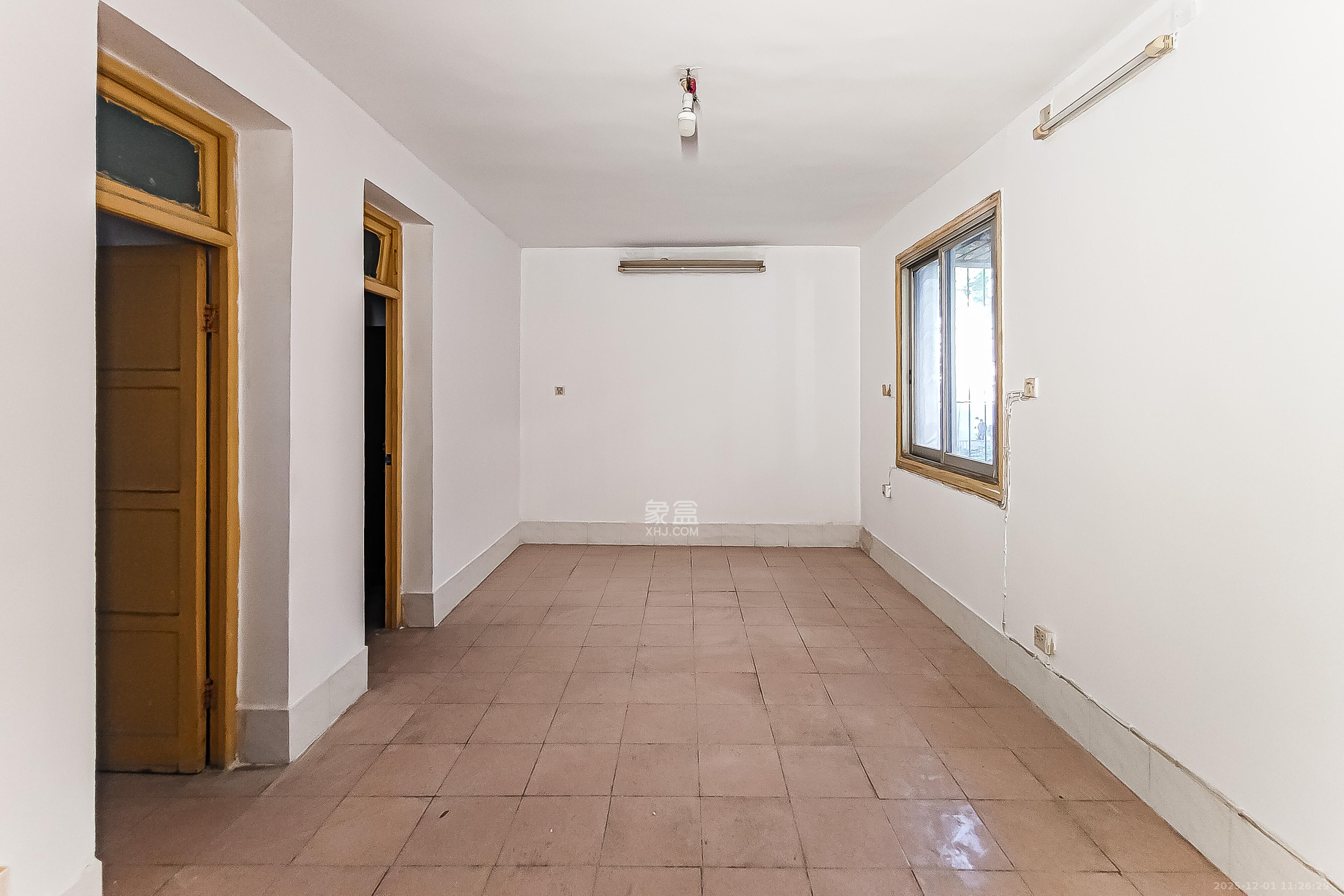 向东南社区 2室1厅1卫 26.8万 向东南社区 2室1厅1卫 26.8万客厅