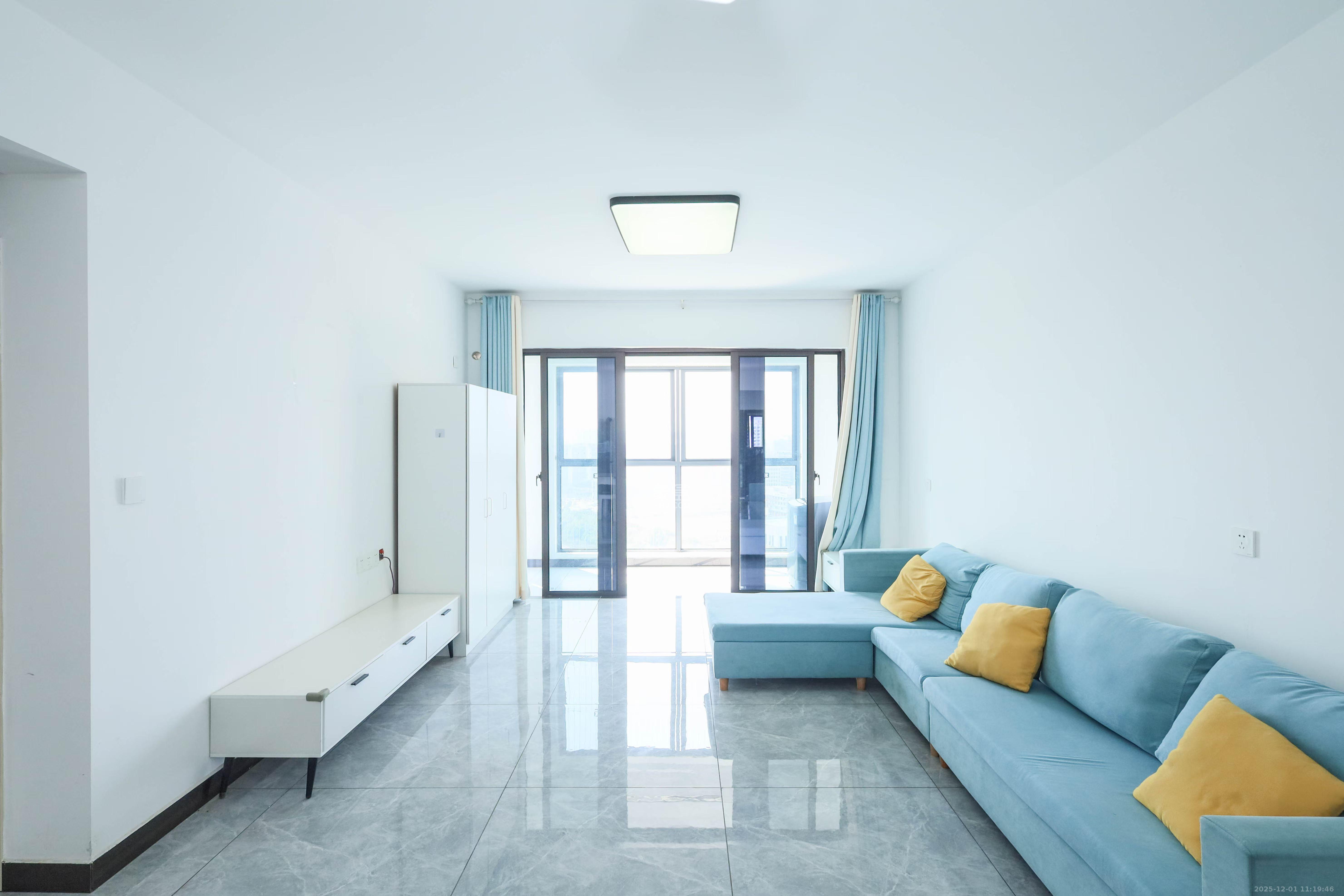 中冶中央公园  2室2厅1卫    2300.0元/月