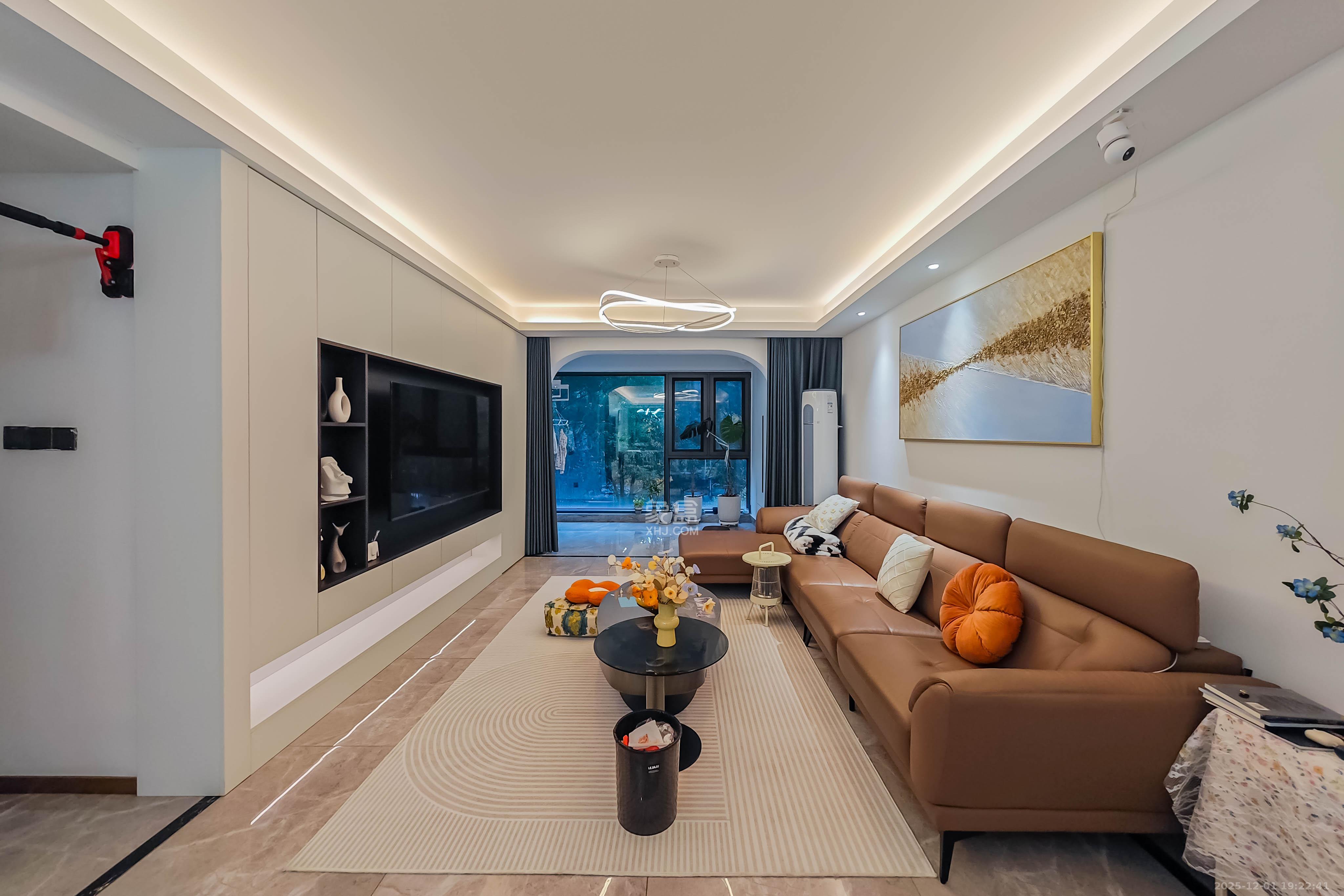 旭辉雨花郡  4室2厅2卫    210.0万