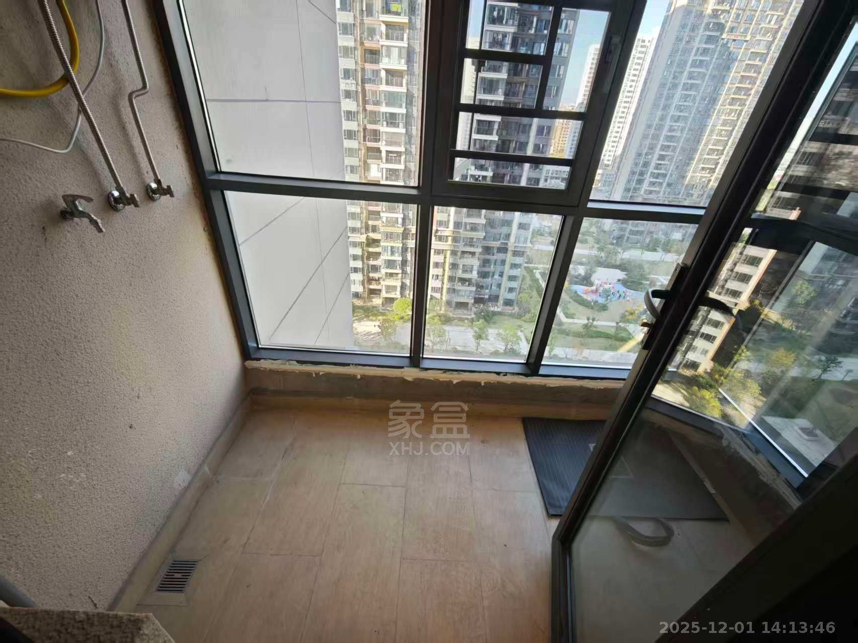 株洲恒大悦珑台  3室2厅2卫    1900.0元/月室内图