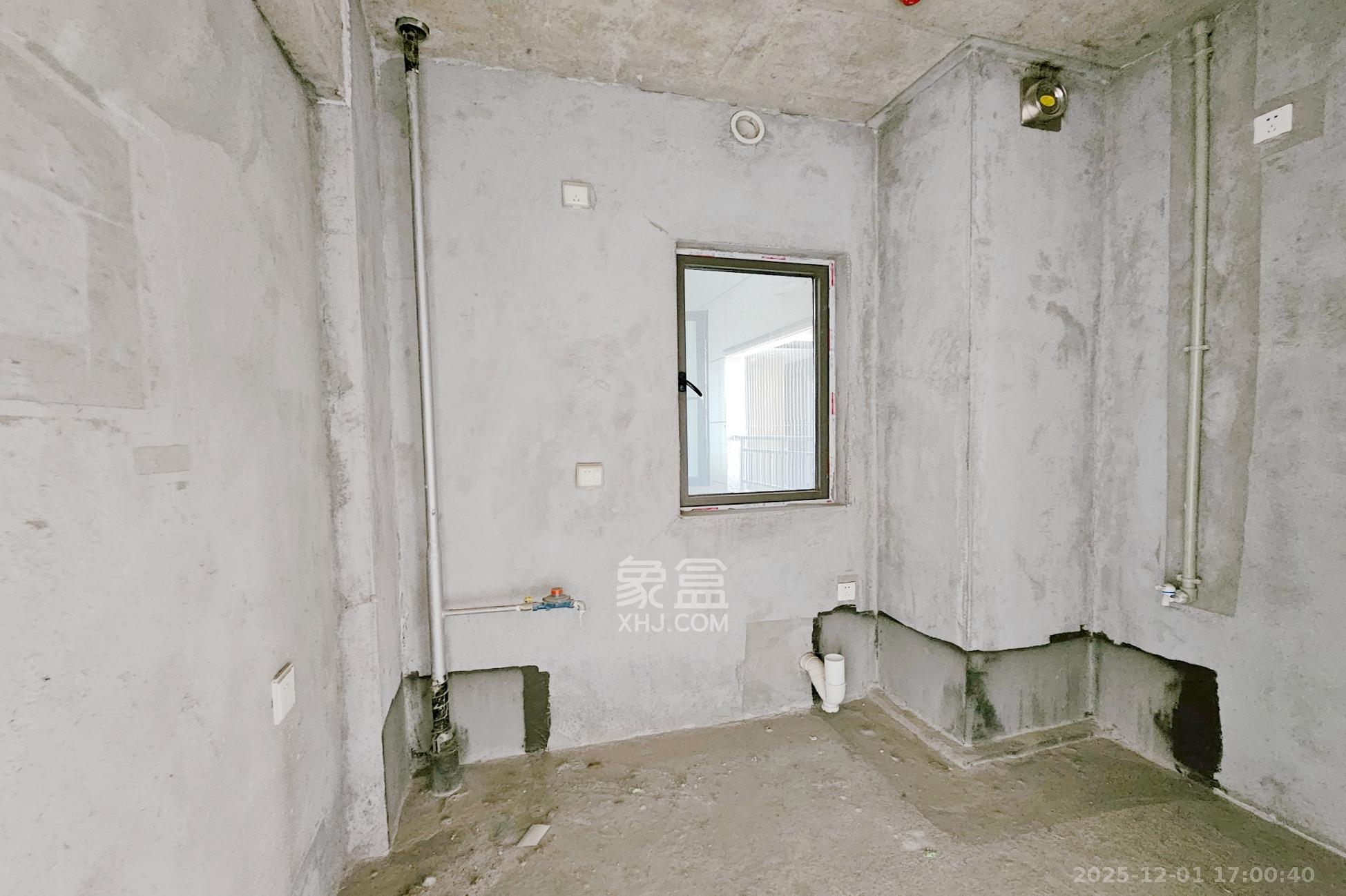 阳光城尚东湾凌云府  3室2厅2卫    110.0万其他