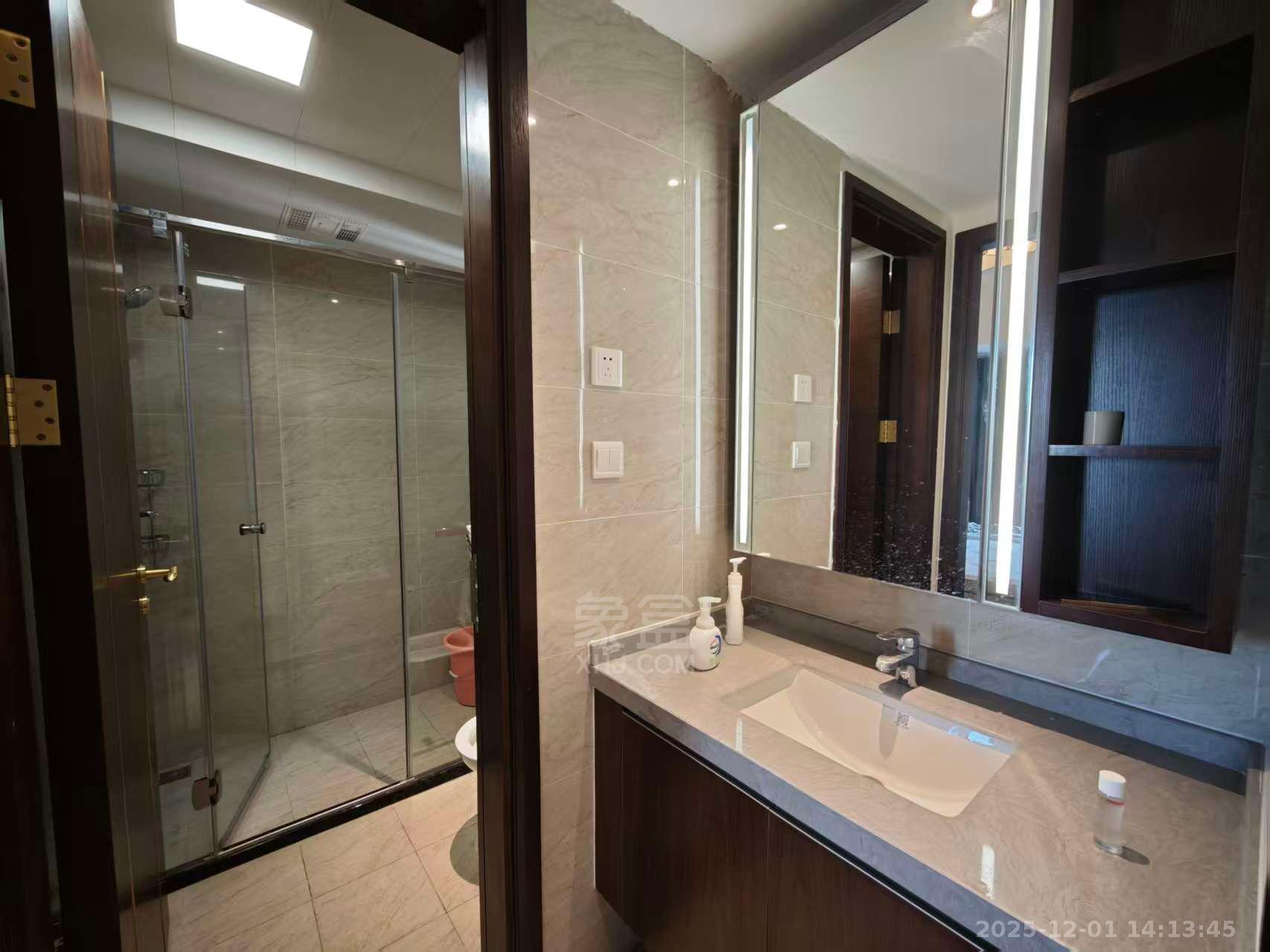 株洲恒大悦珑台  3室2厅2卫    1900.0元/月室内图