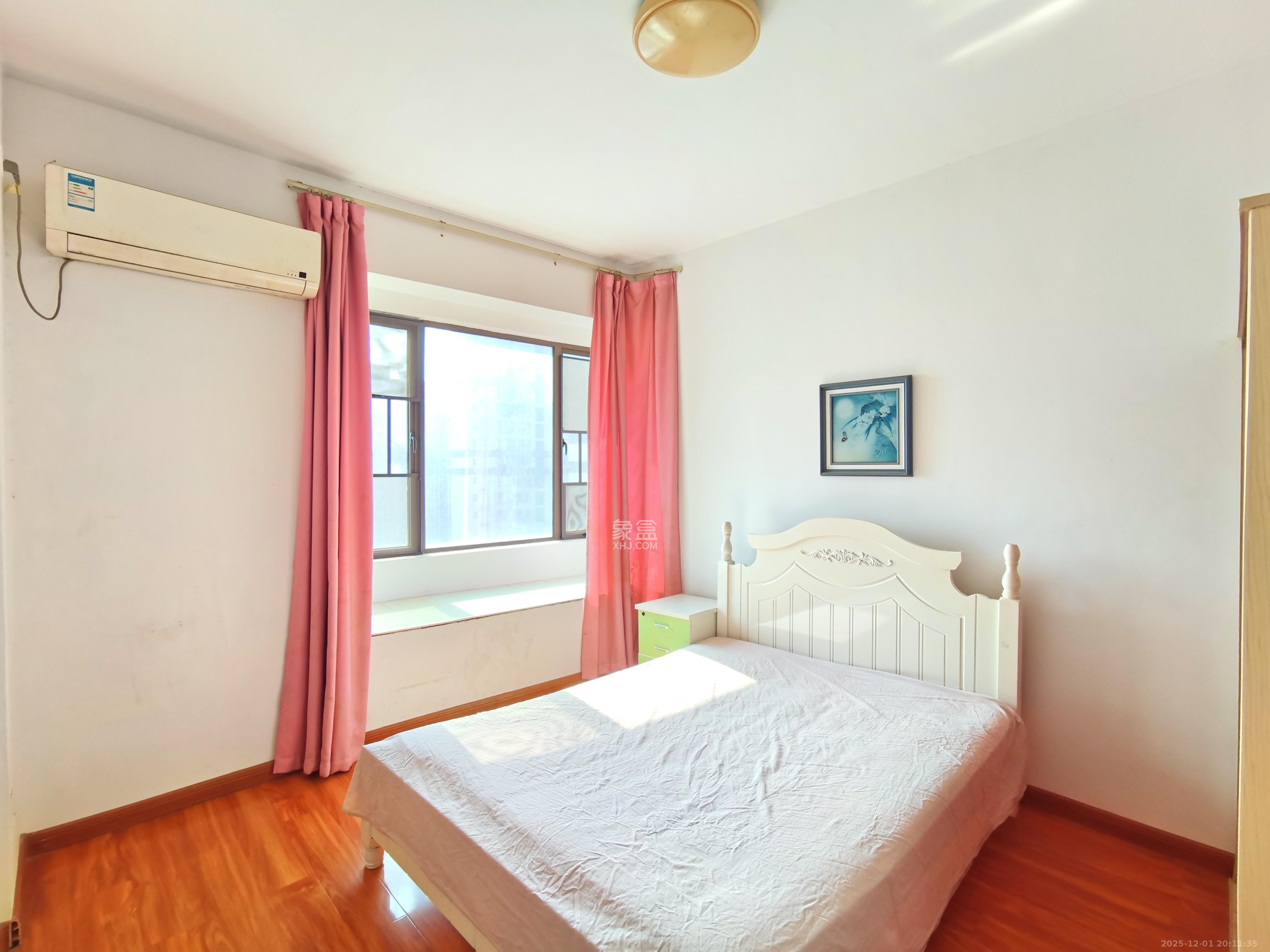 山语城三期 2室2厅1卫 1600.0元/月 山语城三期 2室2厅1卫 1600.0元/月室内图