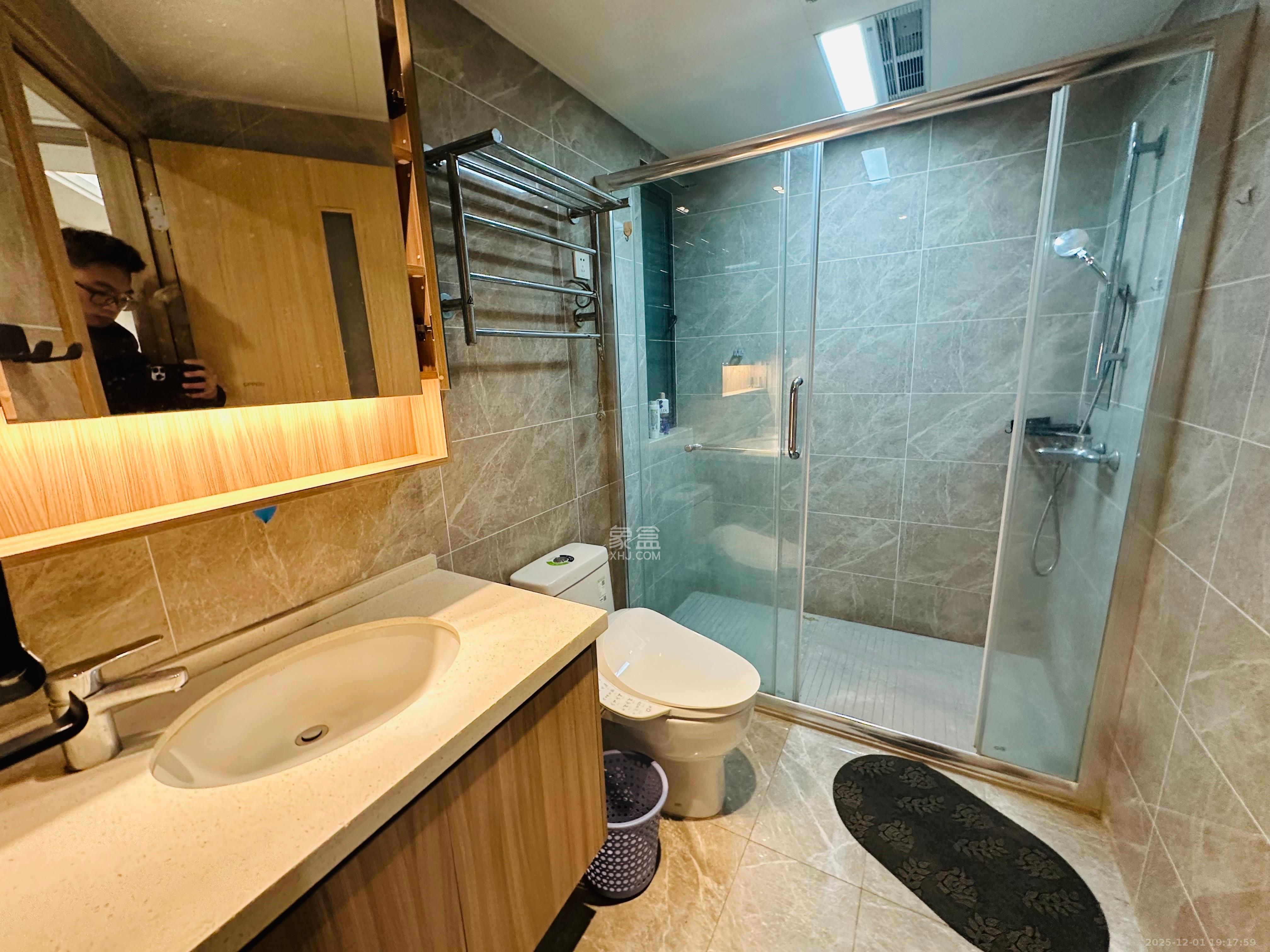 南山梅溪一方  4室2厅2卫    4500.0元/月室内图