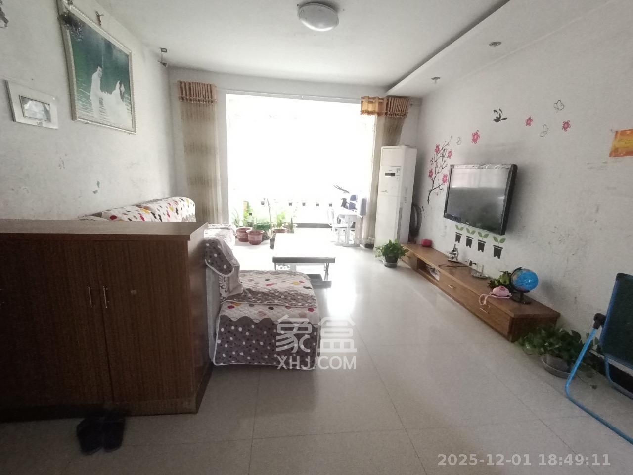 景环小区  2室2厅1卫    1500.0元/月室内图1