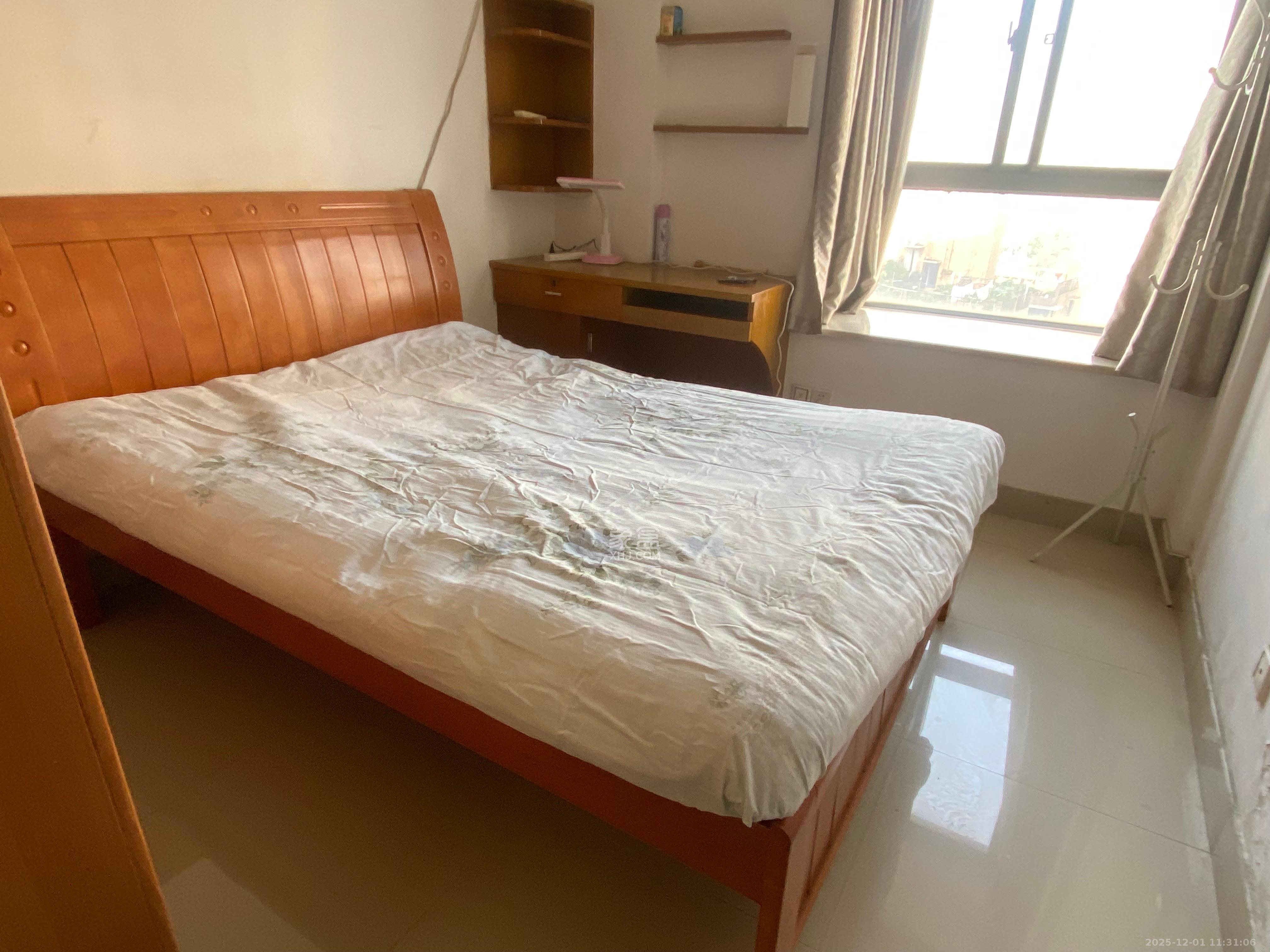 欧园  1室1厅1卫    1800.0元/月室内图