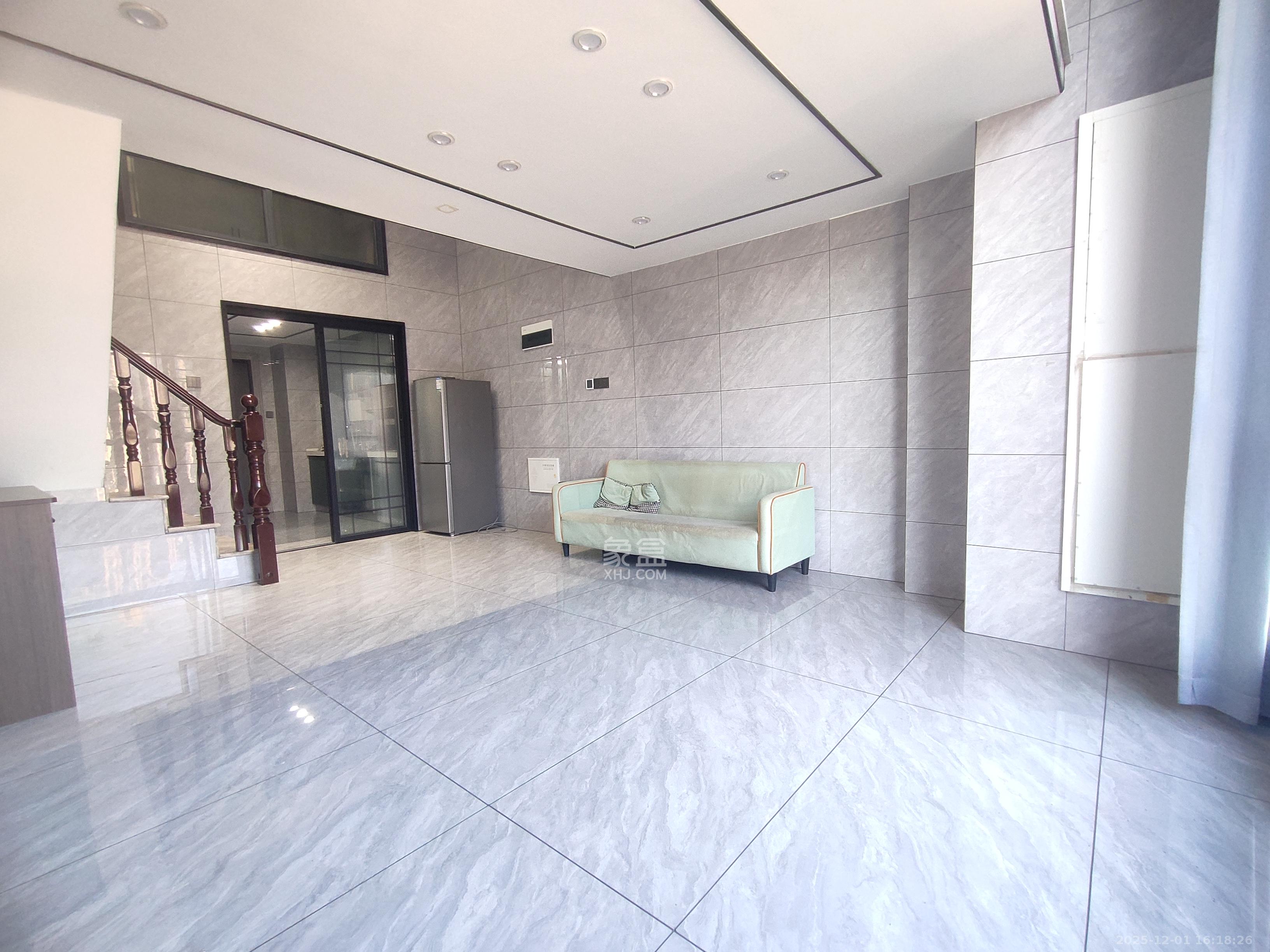 中国铁建梅溪青秀三期 2室1厅1卫 2700.0元/月 中国铁建梅溪青秀三期 2室1厅1卫 2700.0元/月室内图