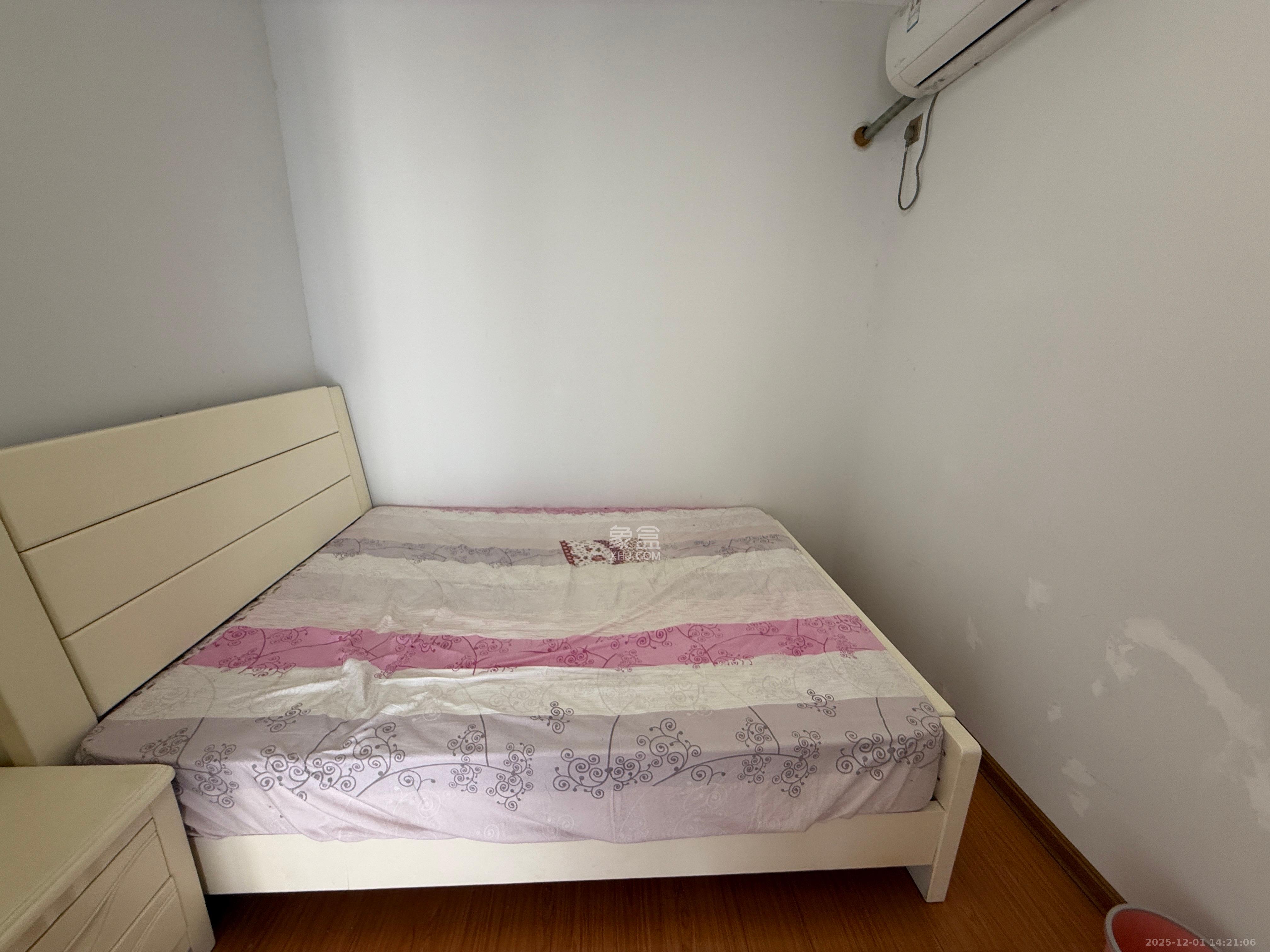 桔洲移民安置小区  2室2厅1卫    2100.0元/月室内图