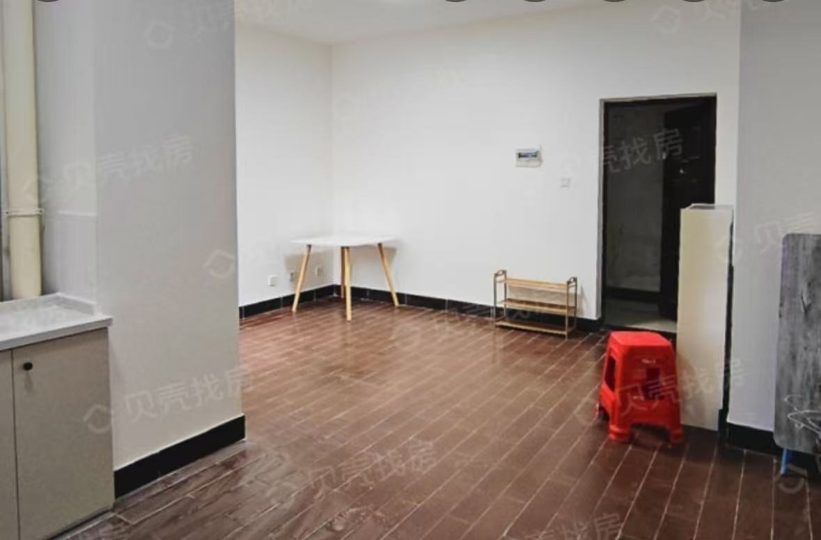 永南苑 1室1厅1卫 55.0万 永南苑 1室1厅1卫 55.0万客厅