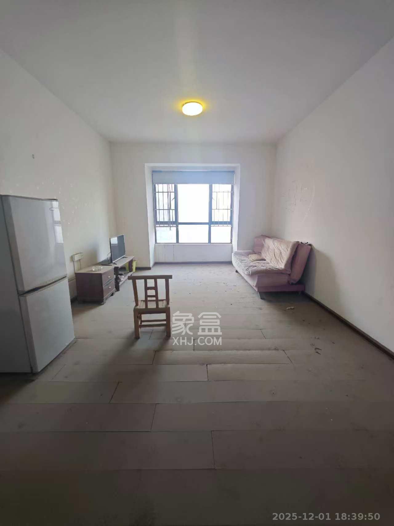 秀峰景园（领秀峰）  2室2厅1卫    1000.0元/月