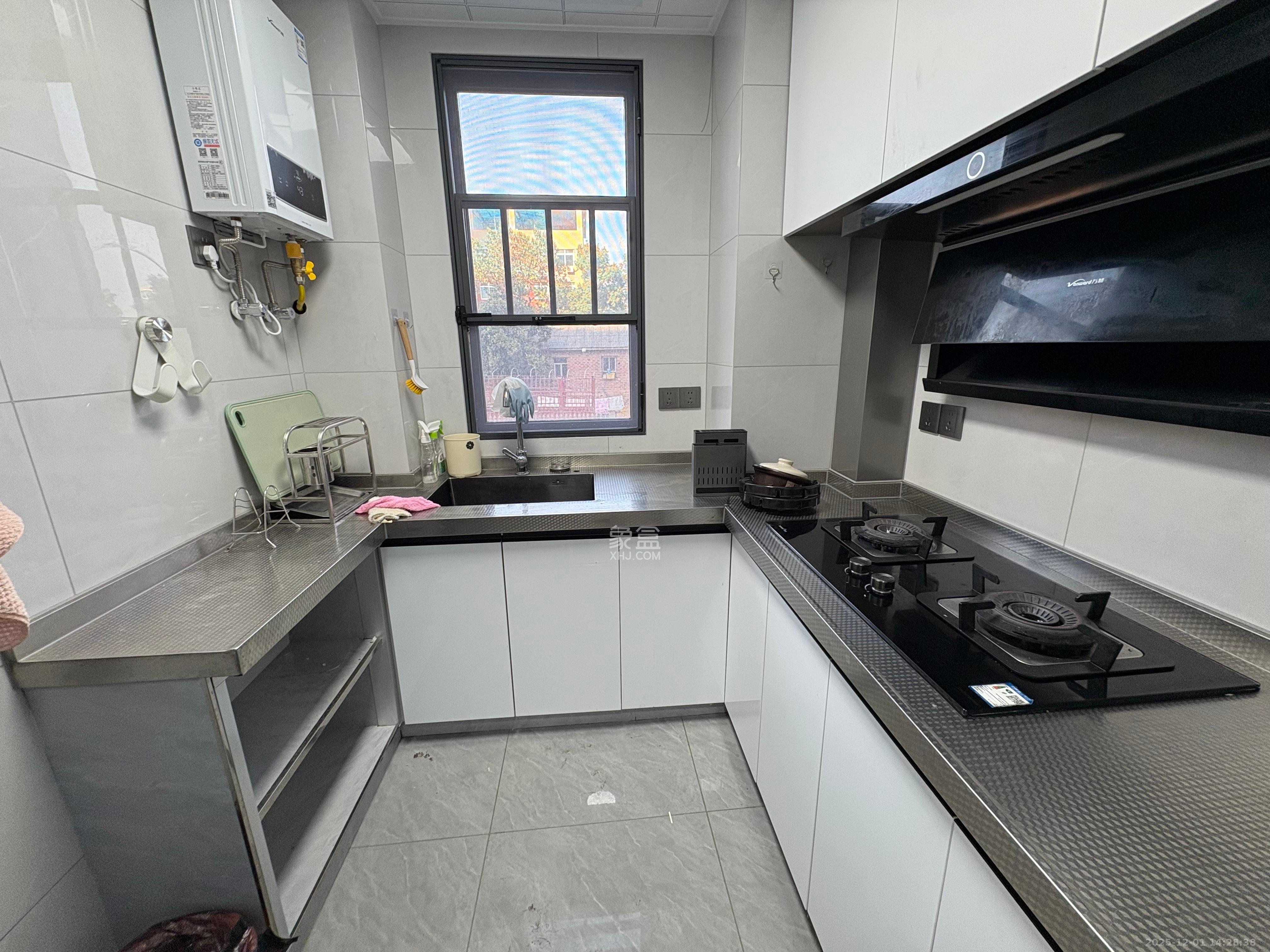 金塘家园  2室2厅1卫    2400.0元/月室内图