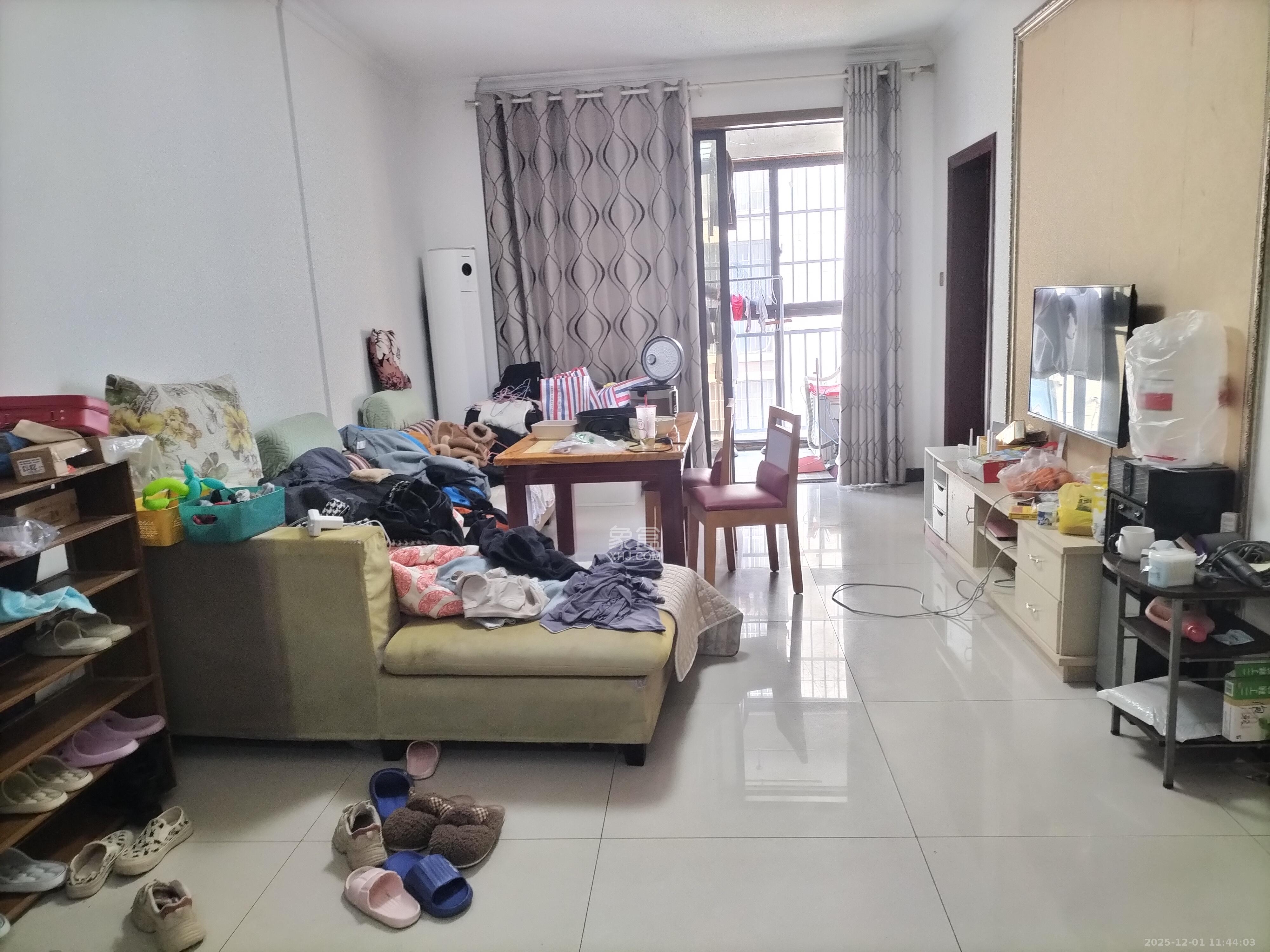 麓谷星辰  2室2厅1卫    2100.0元/月