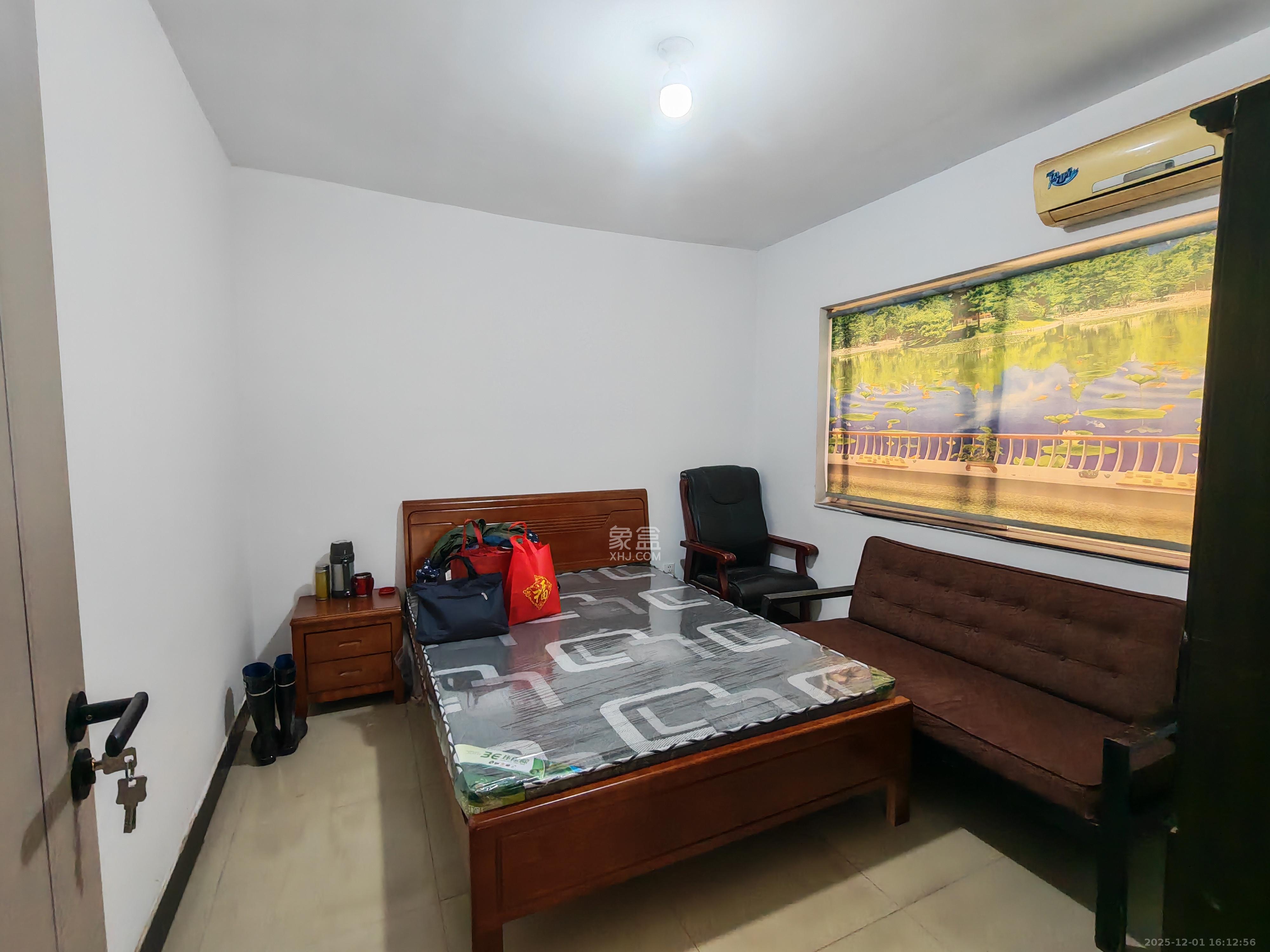 楚天家园  3室2厅2卫    1800.0元/月室内图