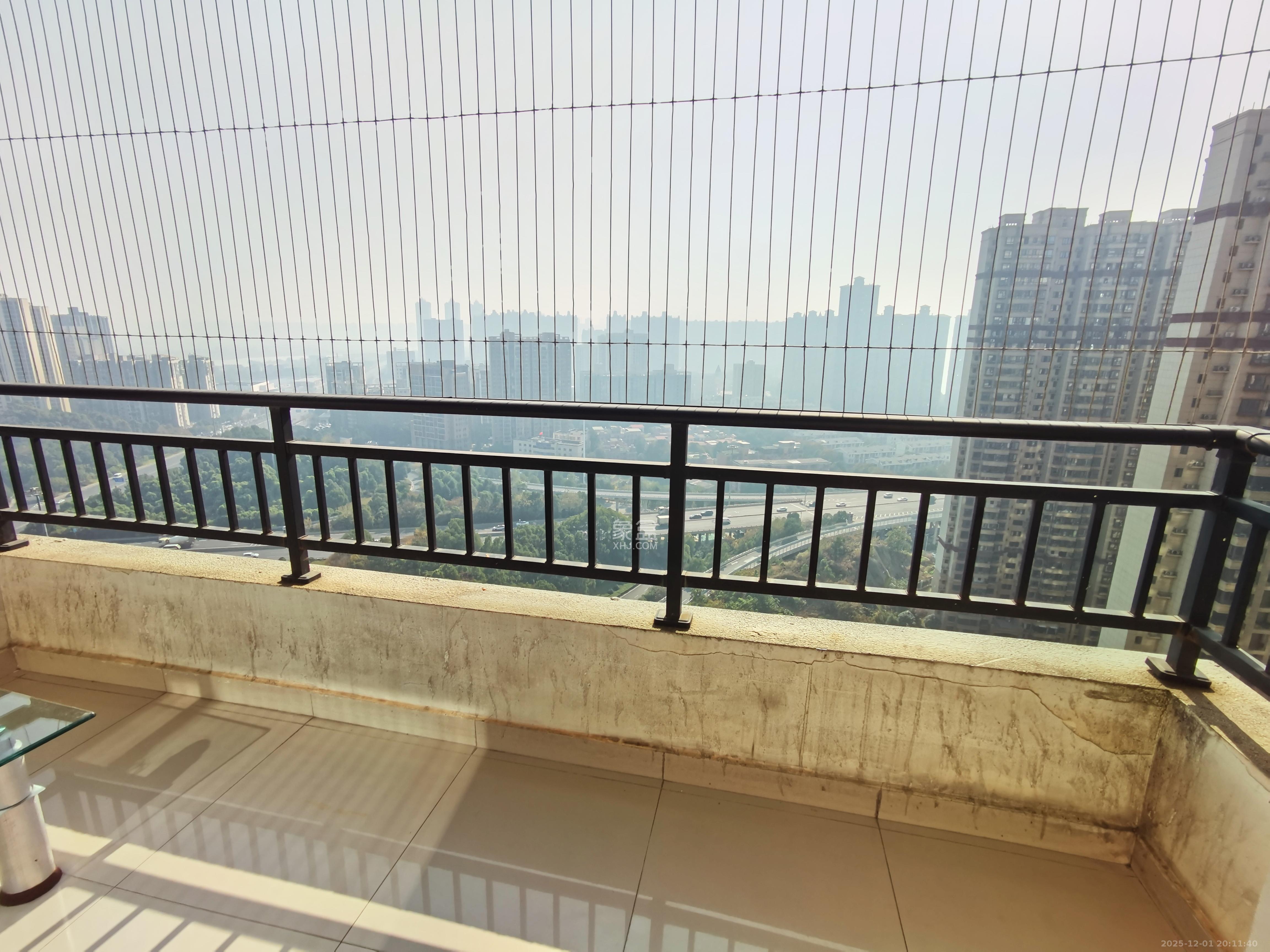 山语城三期 2室2厅1卫 1600.0元/月 山语城三期 2室2厅1卫 1600.0元/月室内图