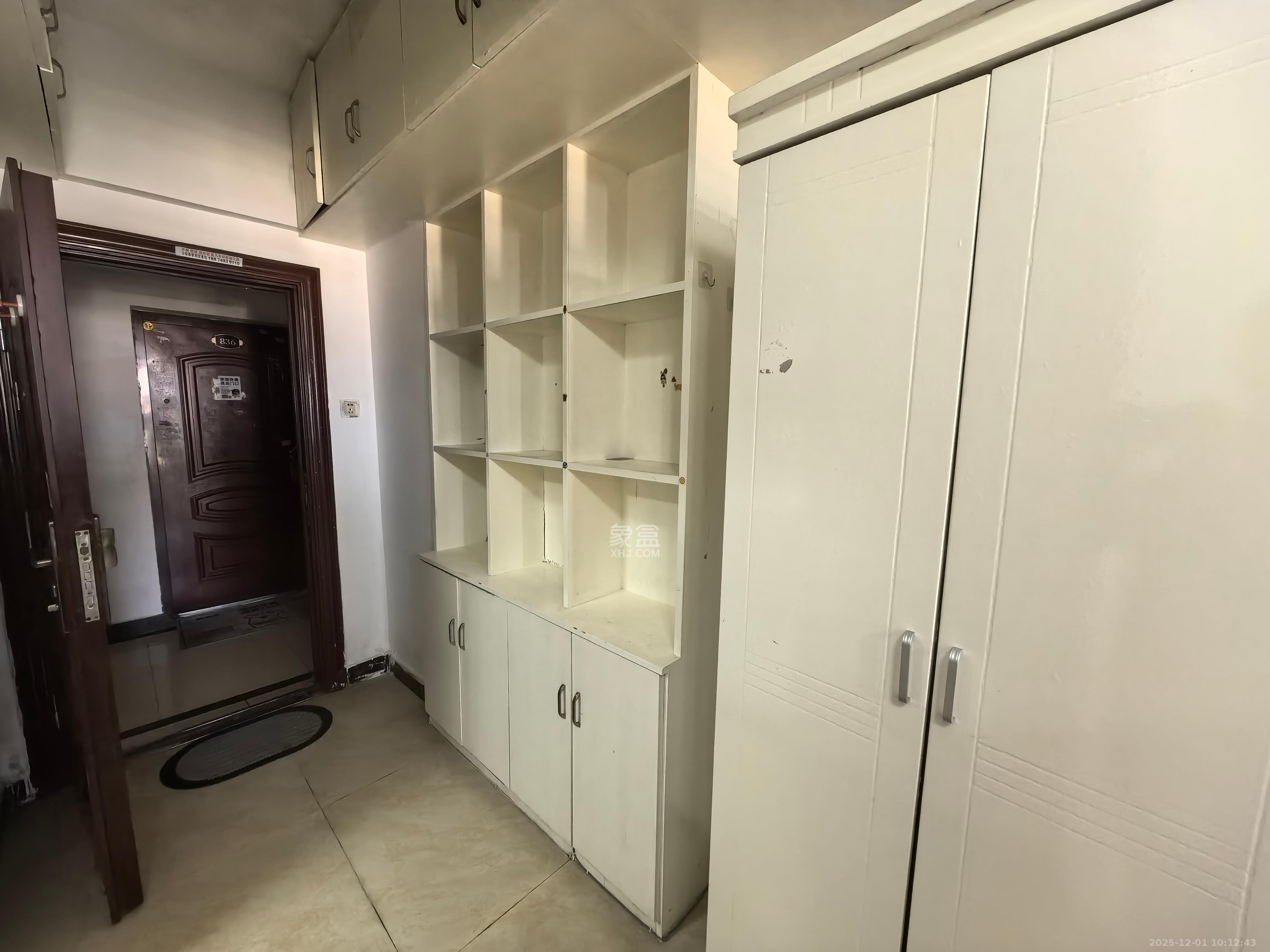 红公馆(前程丽景大厦) 1室1厅1卫 1300.0元/月 红公馆(前程丽景大厦) 1室1厅1卫 1300.0元/月室内图