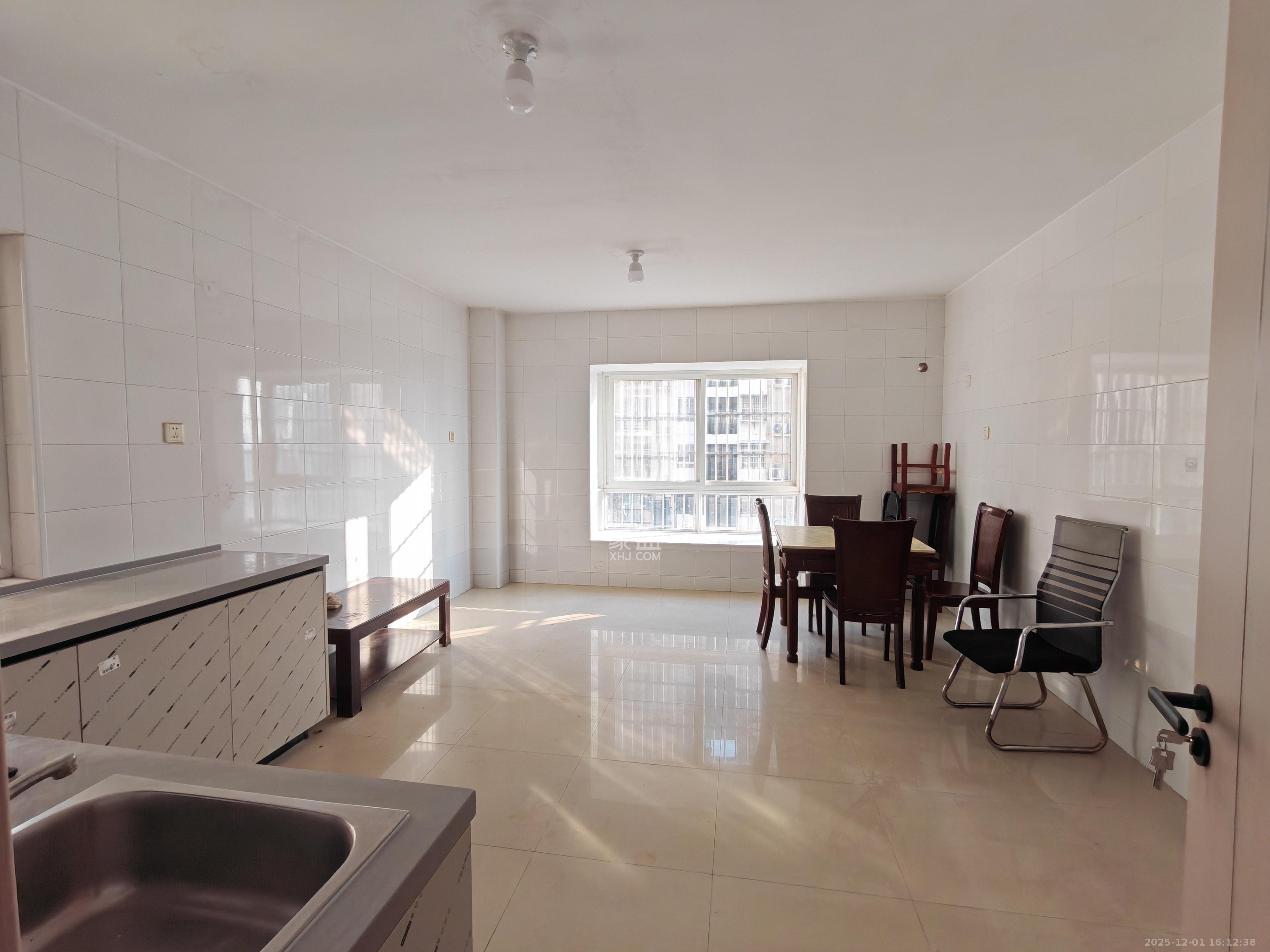 楚天家园 3室2厅2卫 1800.0元/月 楚天家园 3室2厅2卫 1800.0元/月室内图