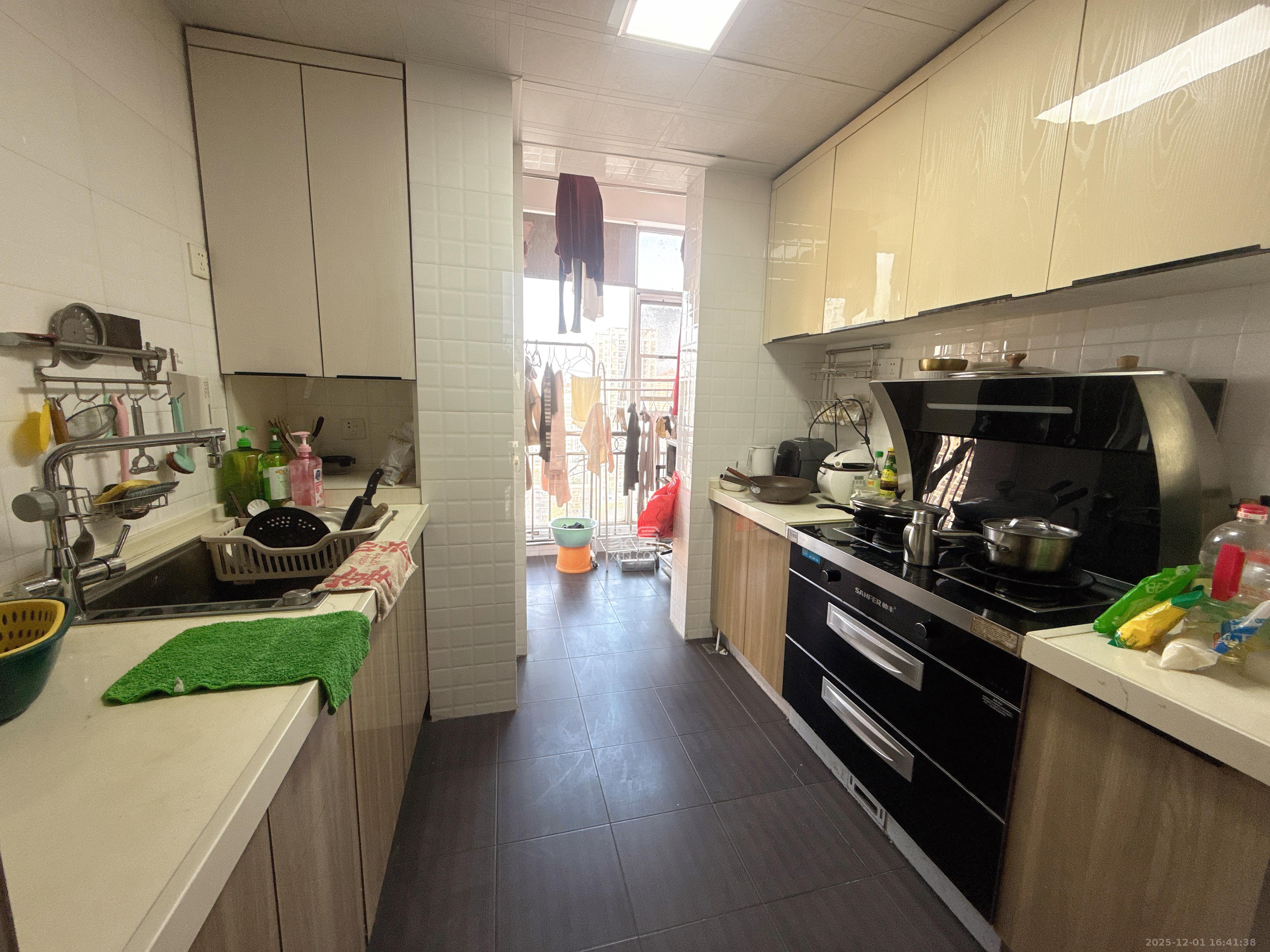 欧园  3室2厅2卫    800.0元/月室内图