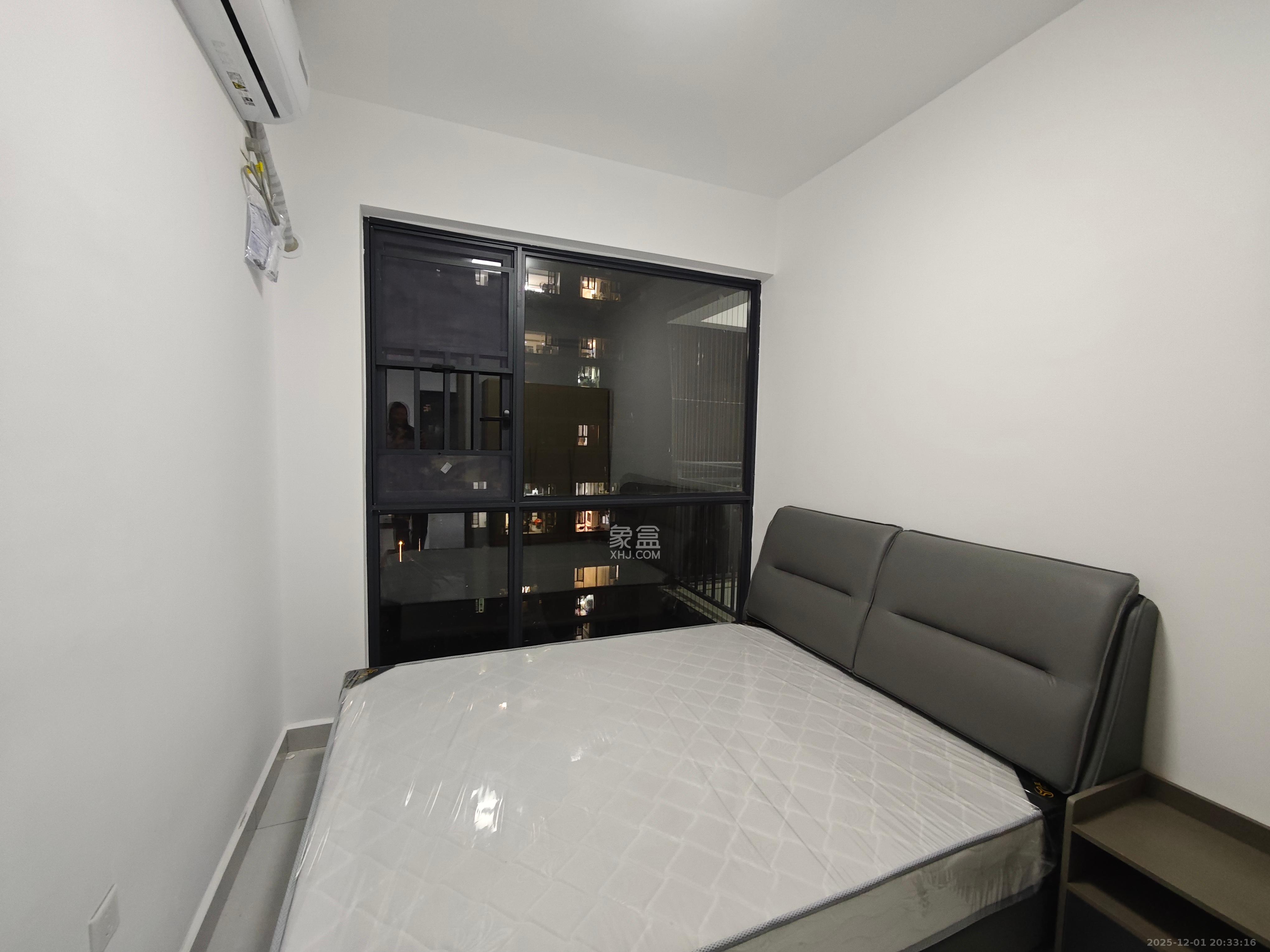 旭辉雨金广场  4室2厅2卫    3500.0元/月室内图