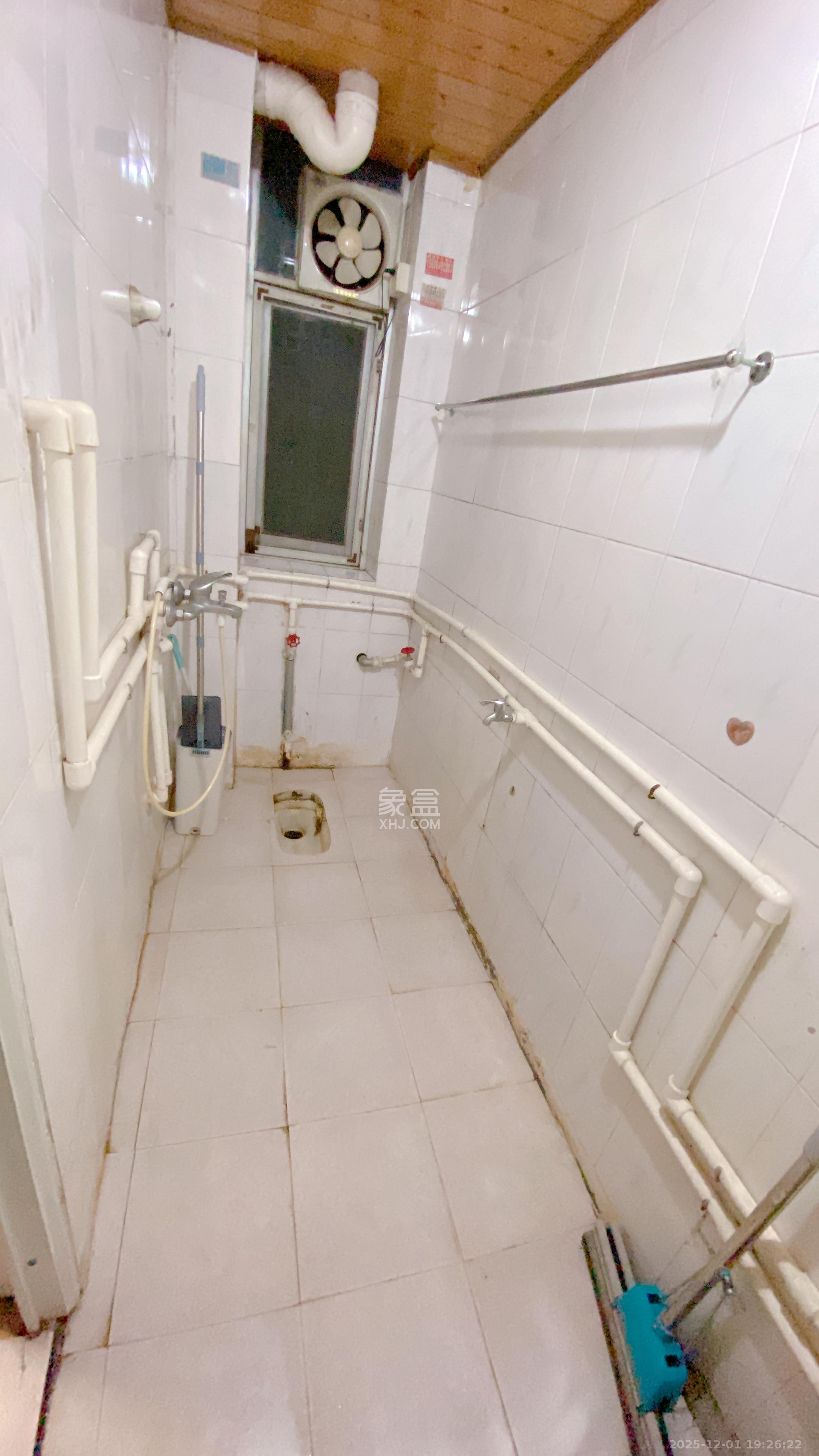 蒋家垅社区 1室1厅1卫 1050.0元/月 蒋家垅社区 1室1厅1卫 1050.0元/月室内图