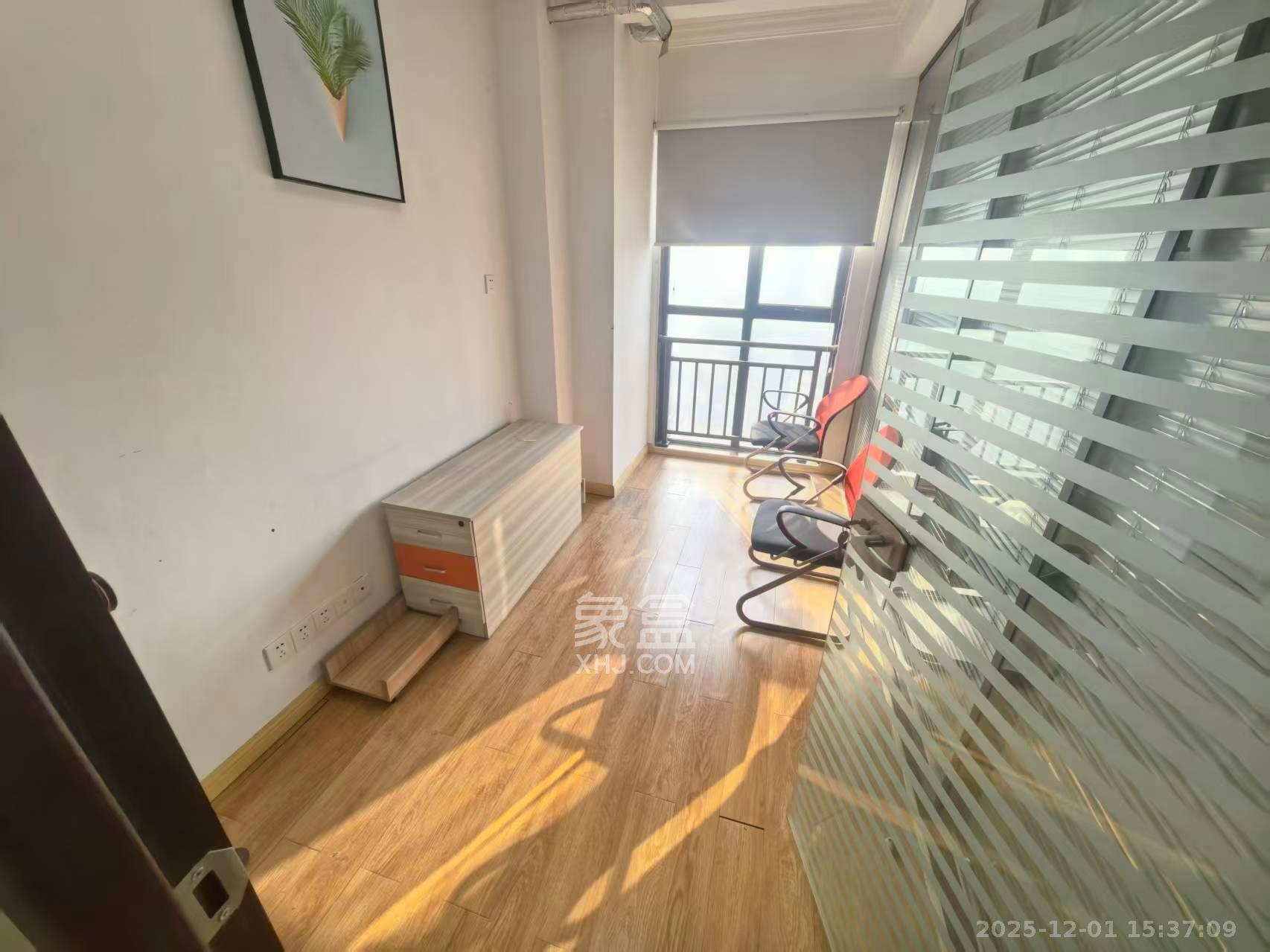 喜地时代广场（中环大厦）   54.76㎡      2100.0元/月室内图