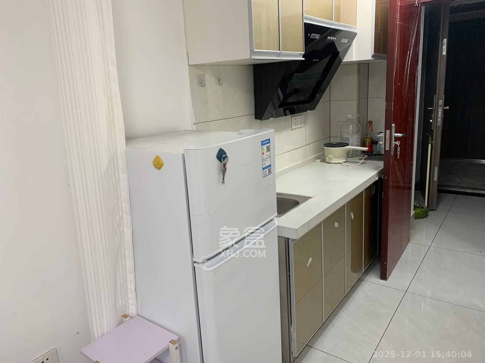 龙湖湘江星座（祺鑫星座公寓）  1室0厅0卫    1200.0元/月室内图