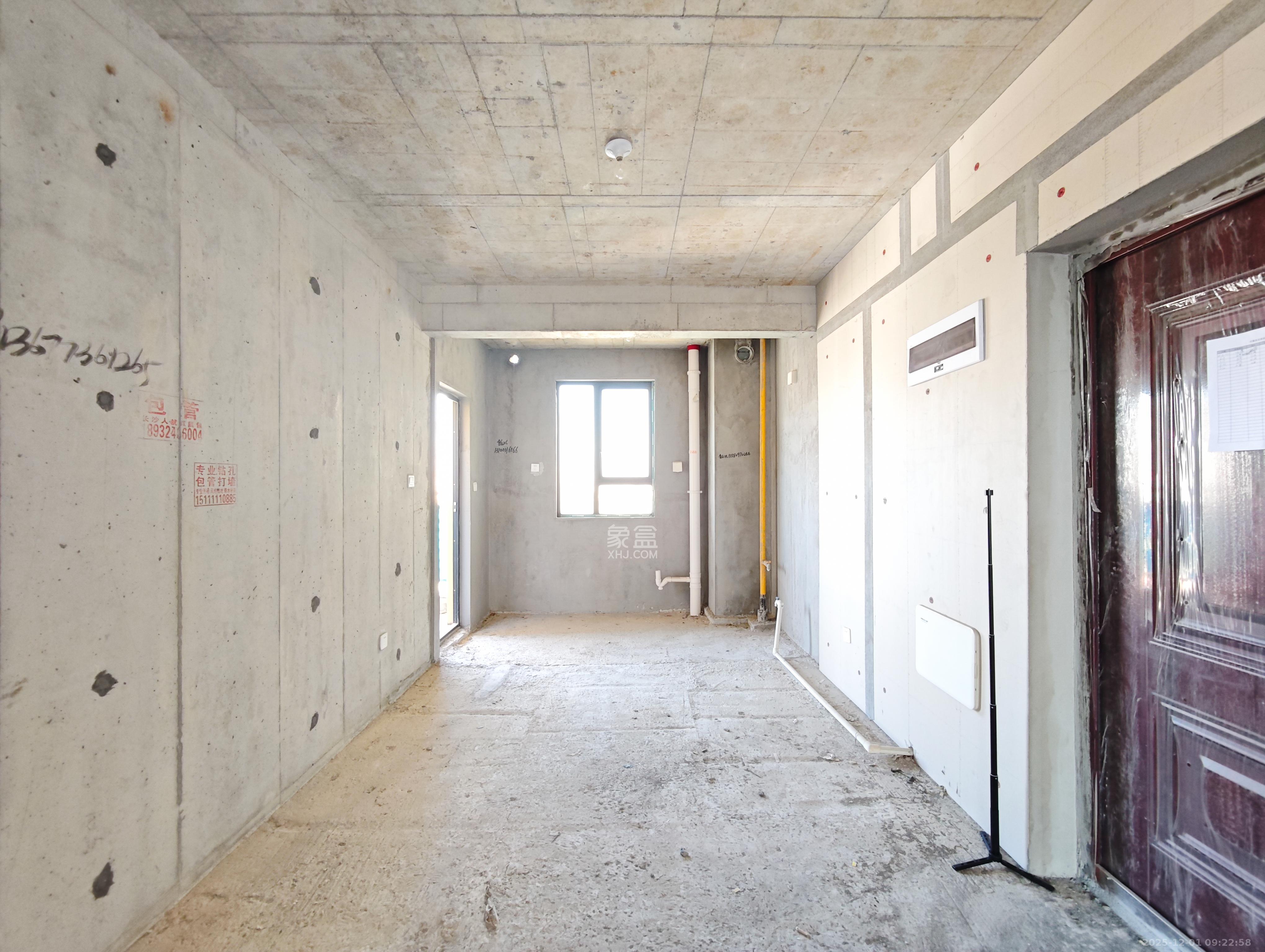 伊景园滨河苑 3室2厅2卫 68.0万 伊景园滨河苑 3室2厅2卫 68.0万其他