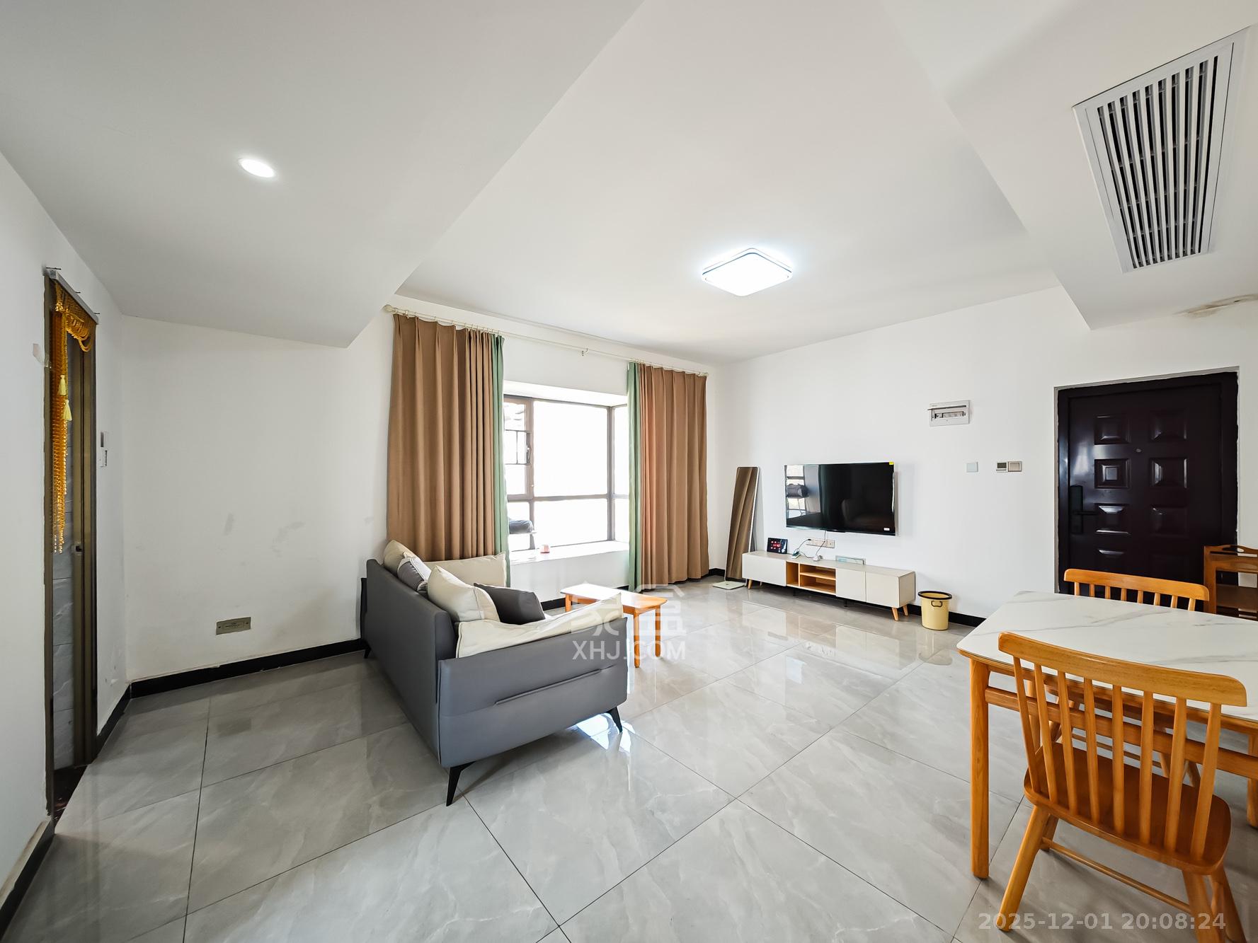 湘瑞嘉园 2室2厅1卫 50.0万 湘瑞嘉园 2室2厅1卫 50.0万客厅