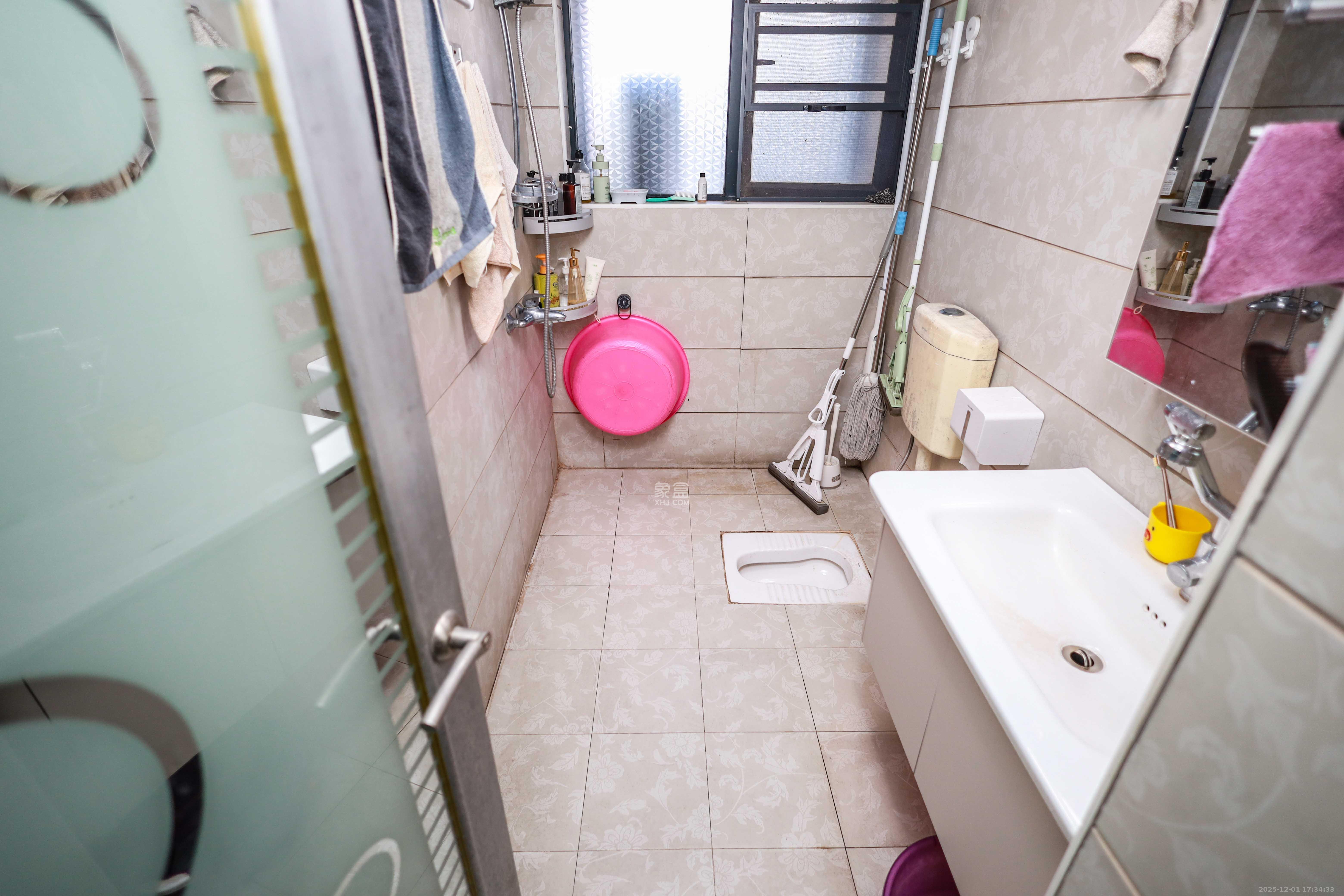 永祺西京  3室2厅2卫    98.0万卫生间