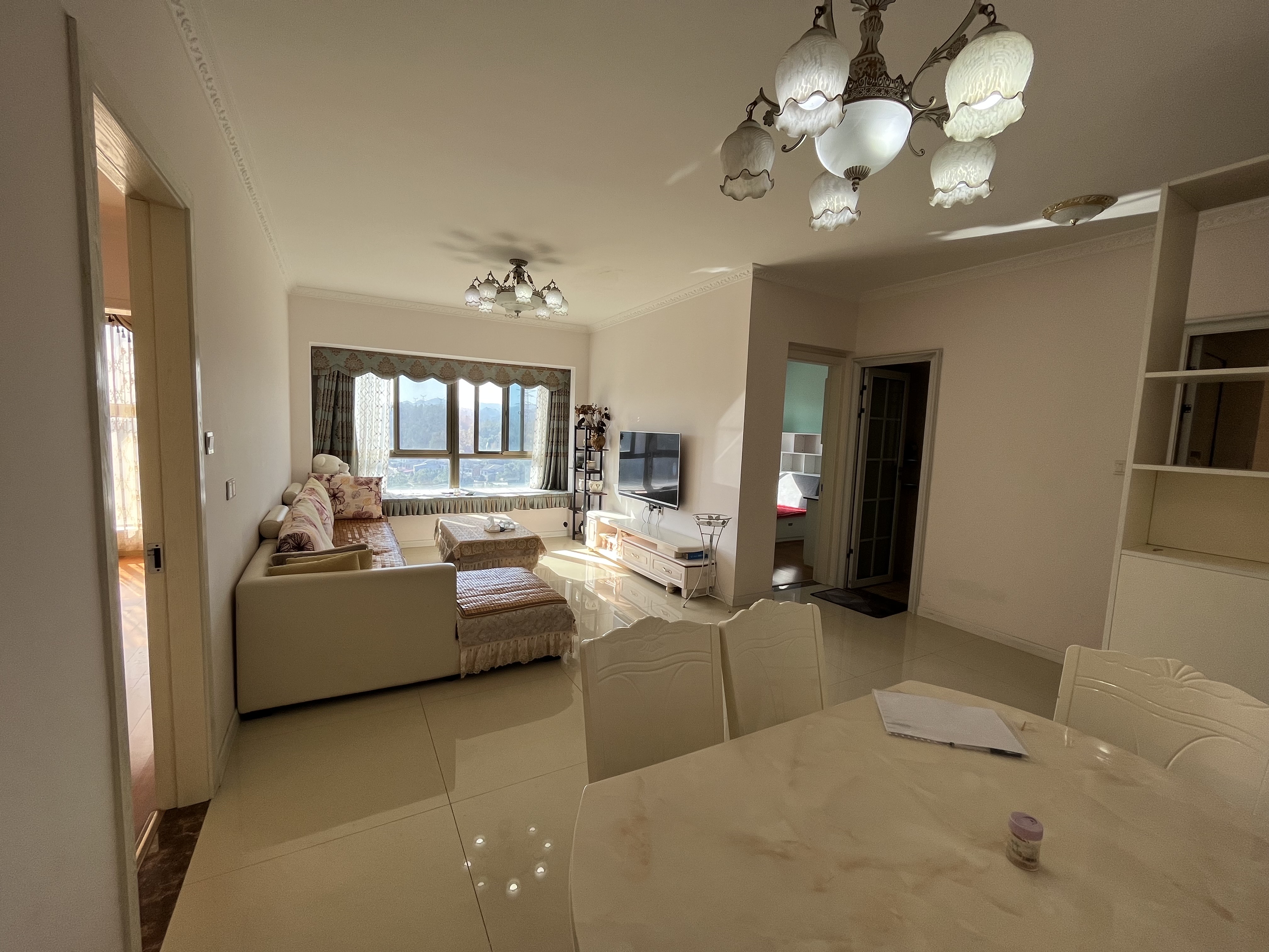 碧桂园 1室1厅1卫 1600.0元/月 碧桂园 1室1厅1卫 1600.0元/月室内图