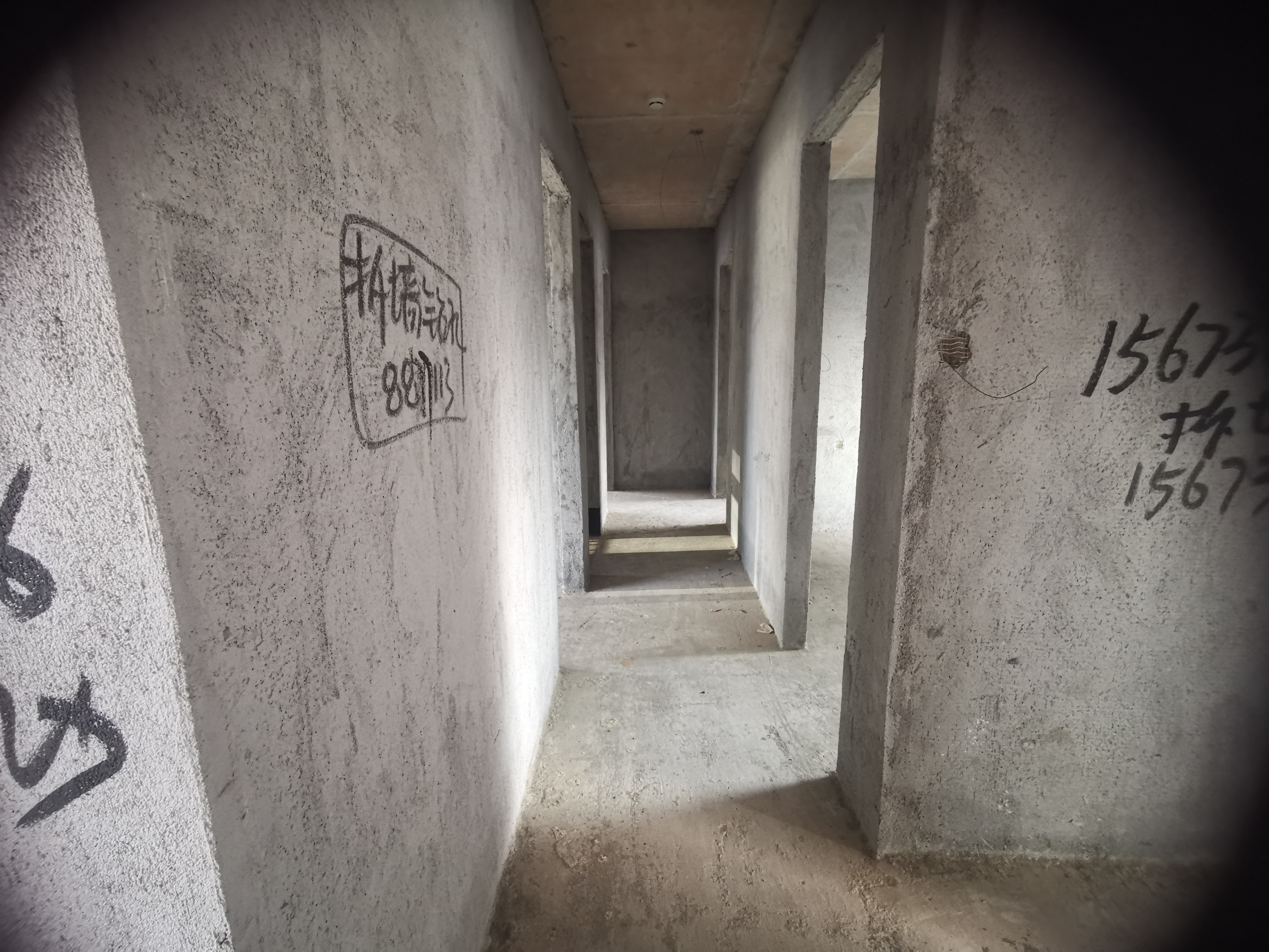 宁邦中心(二期公园里) 4室2厅2卫 75.0万 宁邦中心(二期公园里) 4室2厅2卫 75.0万室内图