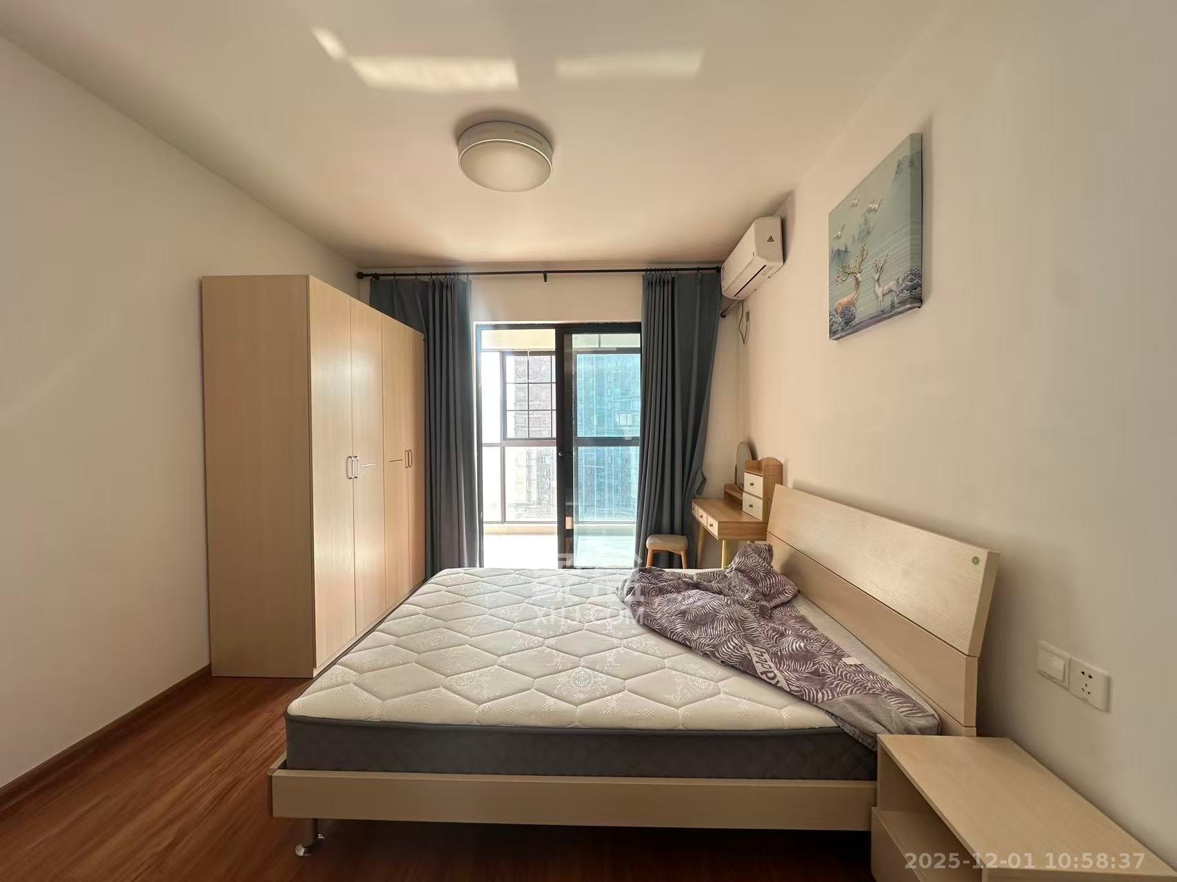 保利大都汇一期、二期  4室2厅2卫    3300.0元/月室内图