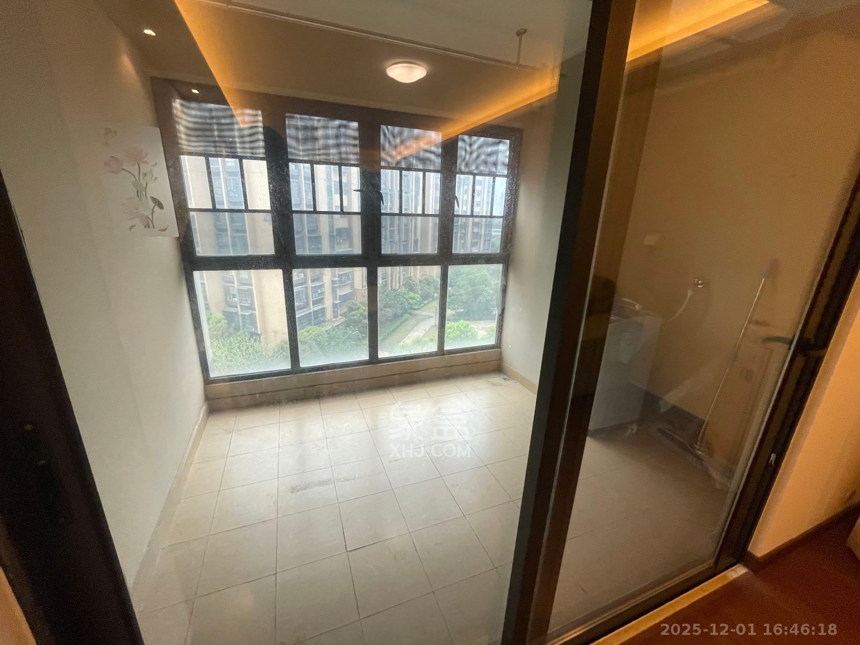 万科魅力之城非凡里  3室2厅1卫    2000.0元/月室内图