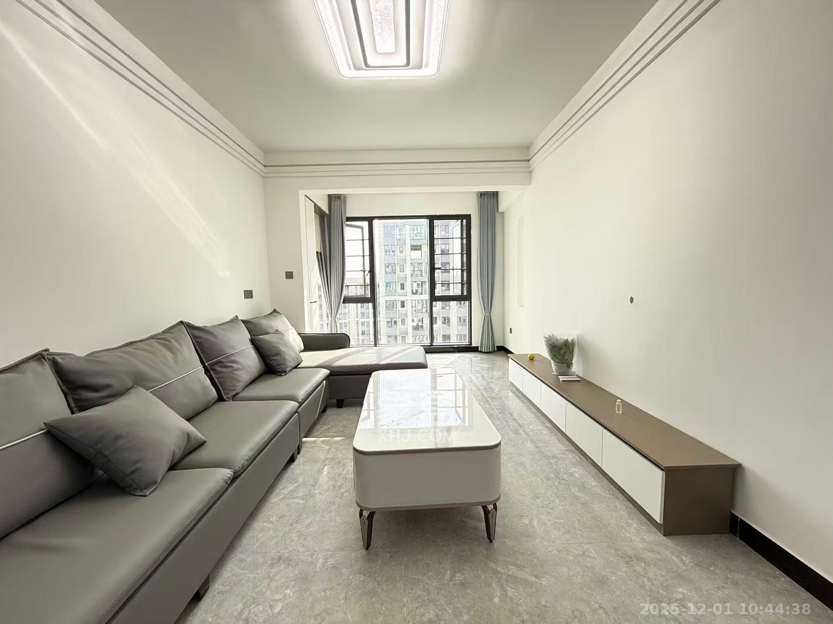 山月嘉园  2室2厅1卫    2300.0元/月