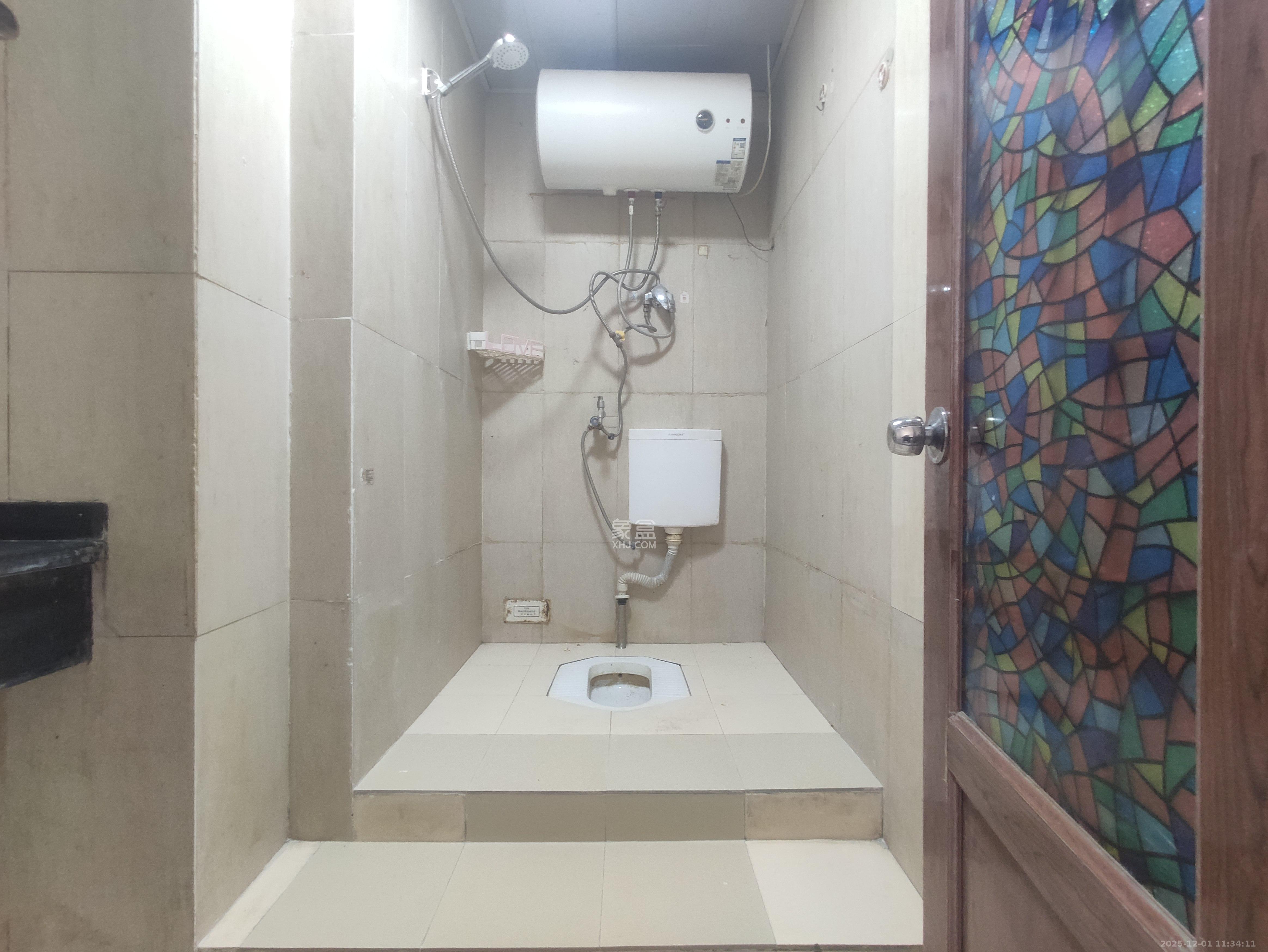 鸿运凯旋国际（科佳电脑城）  1室1厅1卫    2300.0元/月