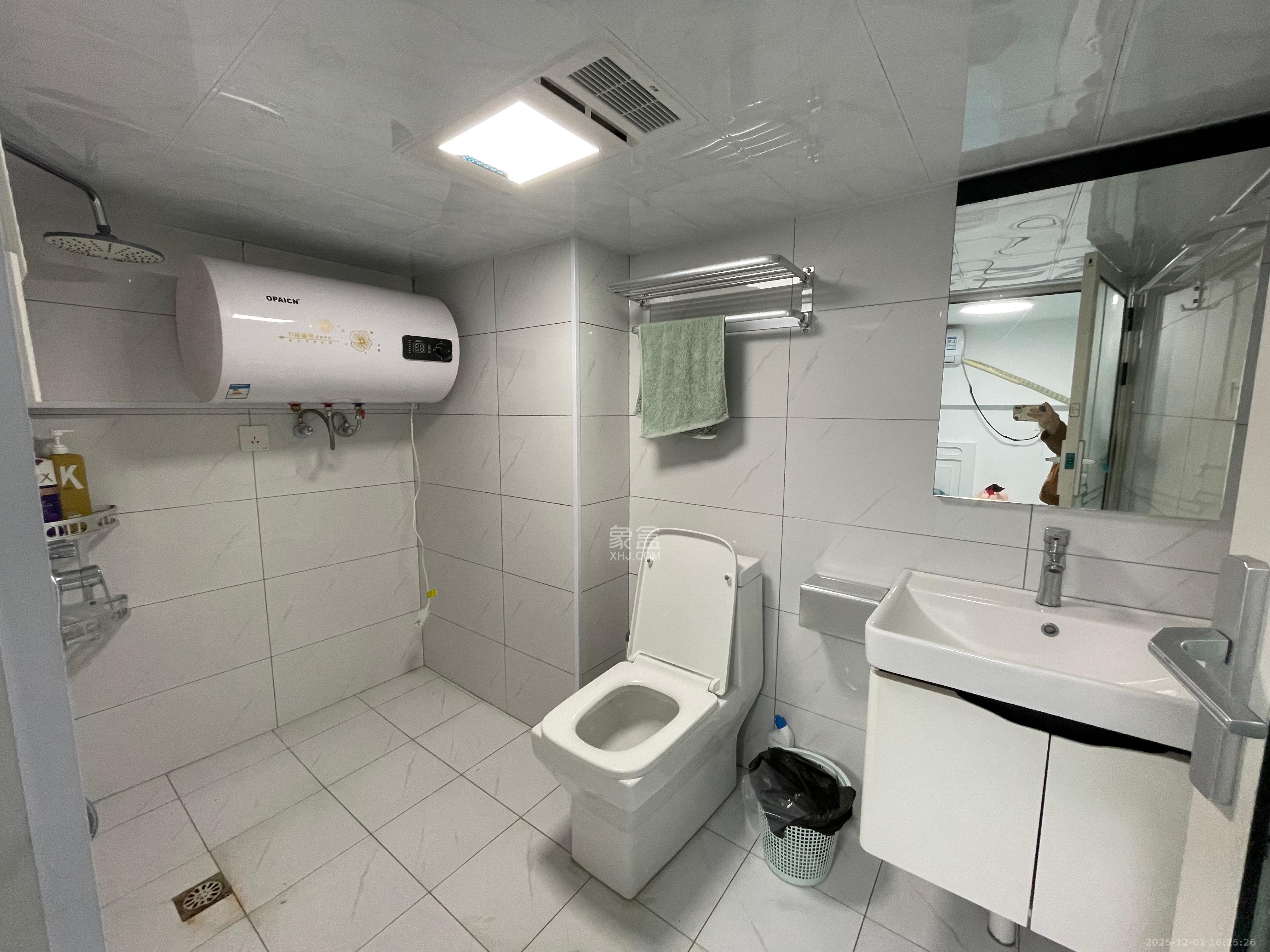 中国铁建梅溪青秀三期 1室1厅1卫 2200.0元/月 中国铁建梅溪青秀三期 1室1厅1卫 2200.0元/月室内图