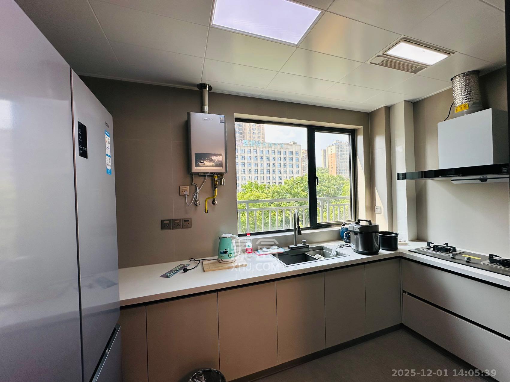 梦想枫林湾 3室2厅2卫 4000.0元/月 梦想枫林湾 3室2厅2卫 4000.0元/月室内图