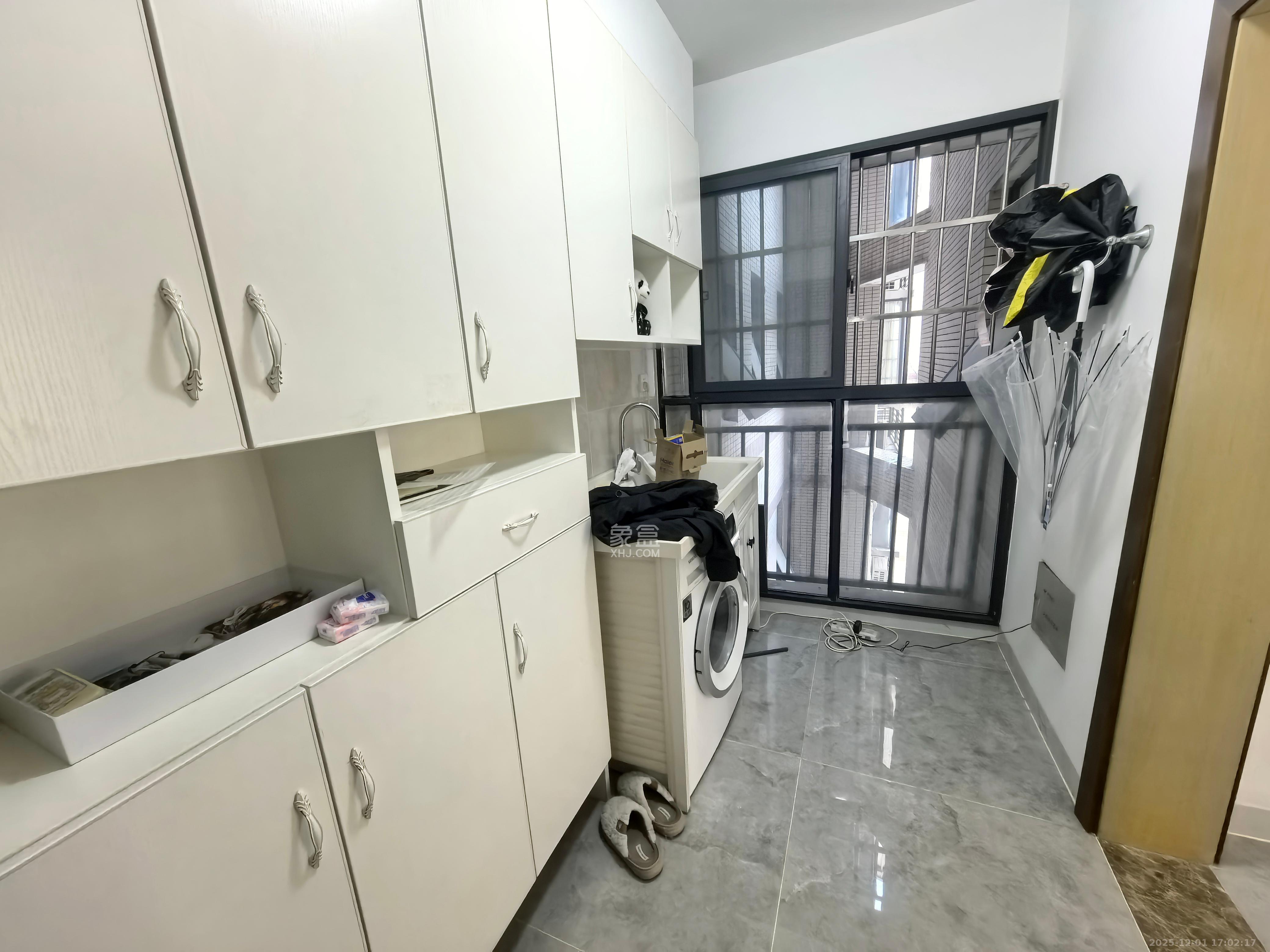 鸿基橄榄君庭  2室1厅1卫    2400.0元/月室内图